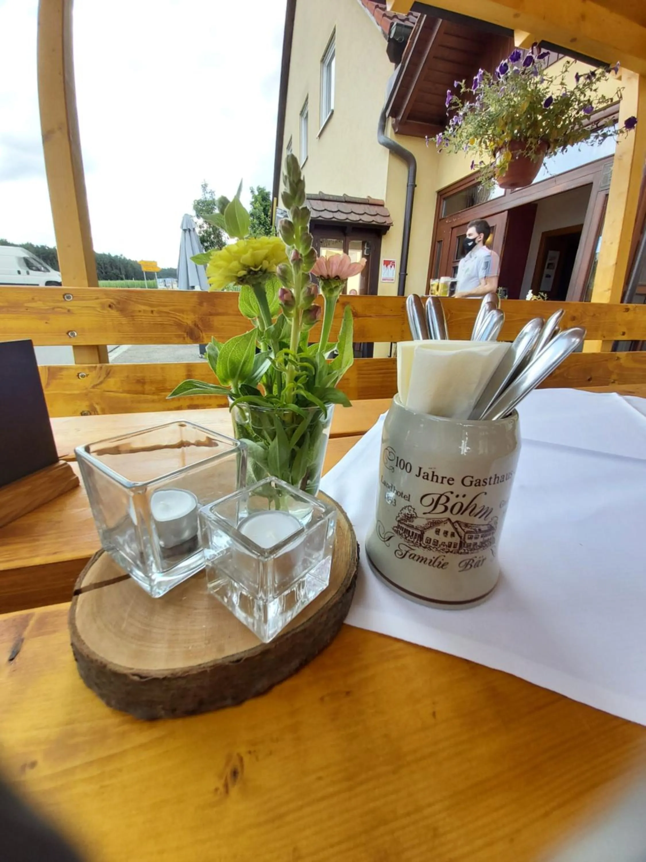 Restaurant/places to eat in Landhotel zum Böhm