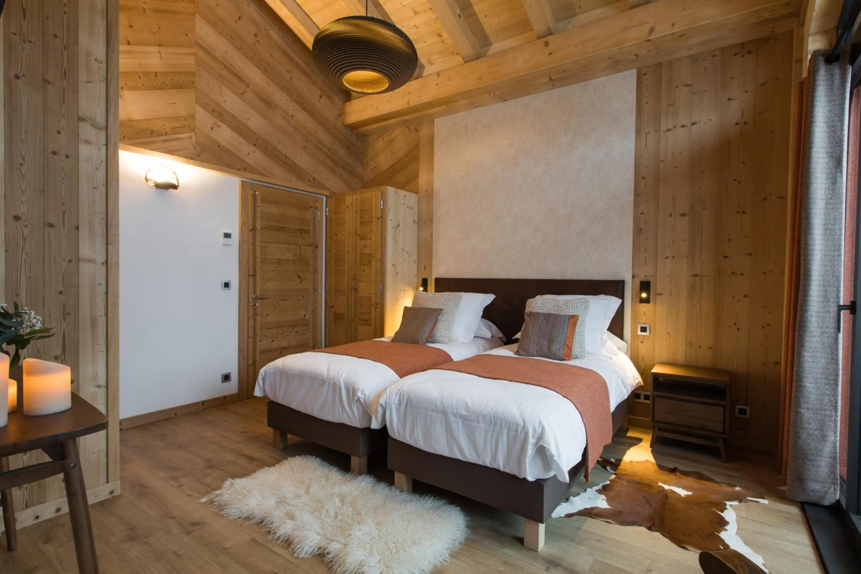 Bedroom, Bed in Chalet sur les monts Morzine
