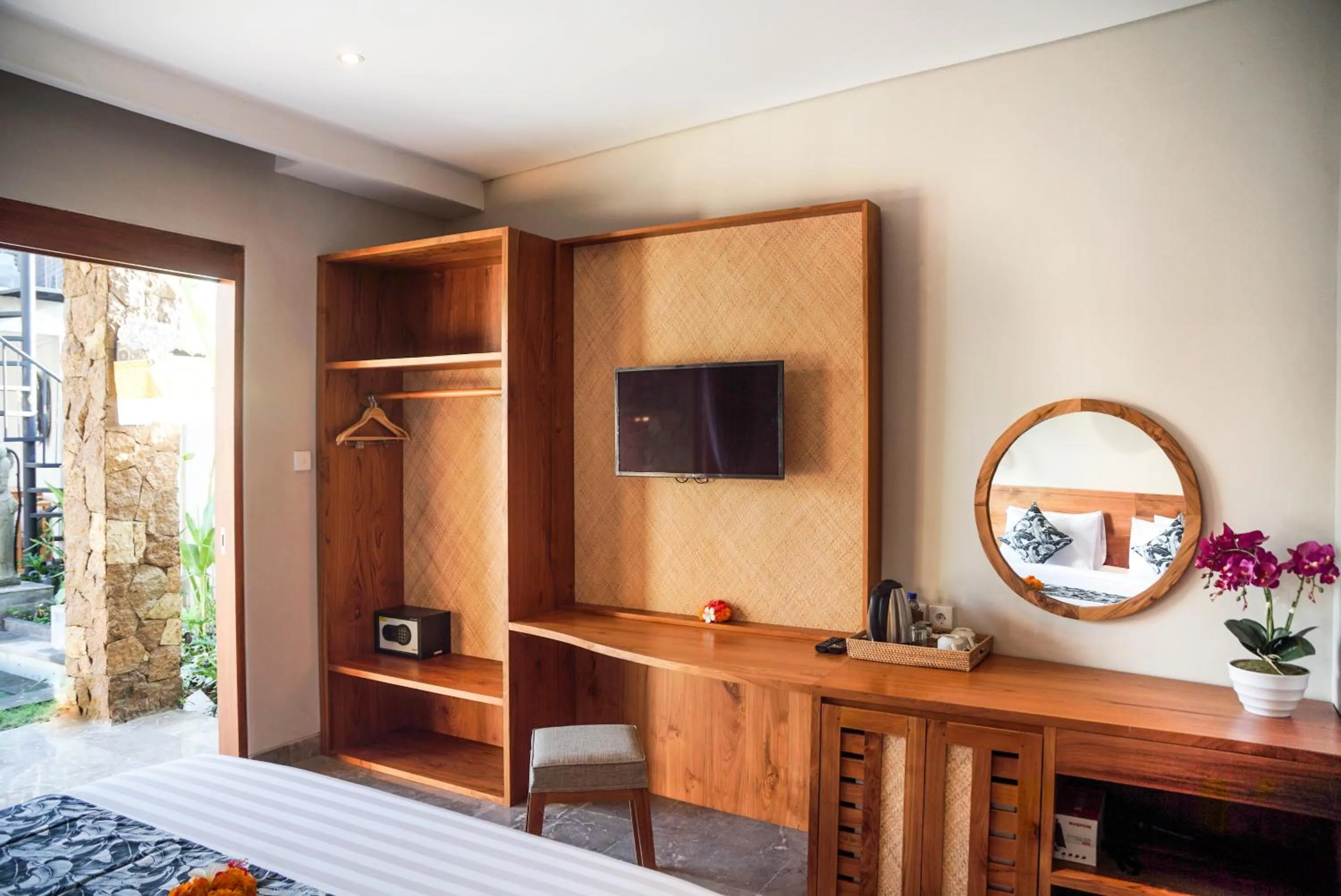 TV and multimedia in Bisma Terrace Suite Ubud