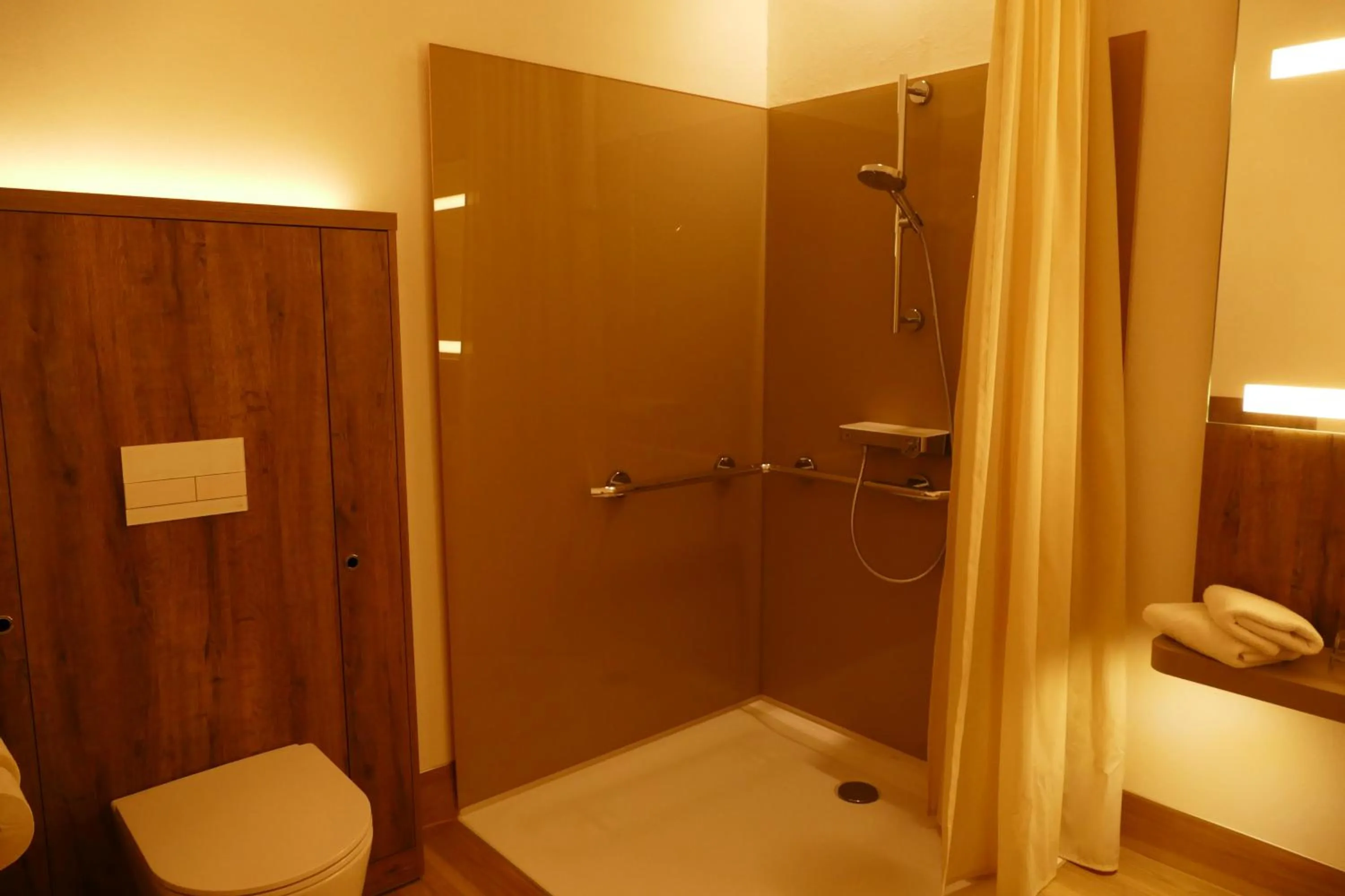 Bathroom in Meyn's Apartments & Hotel