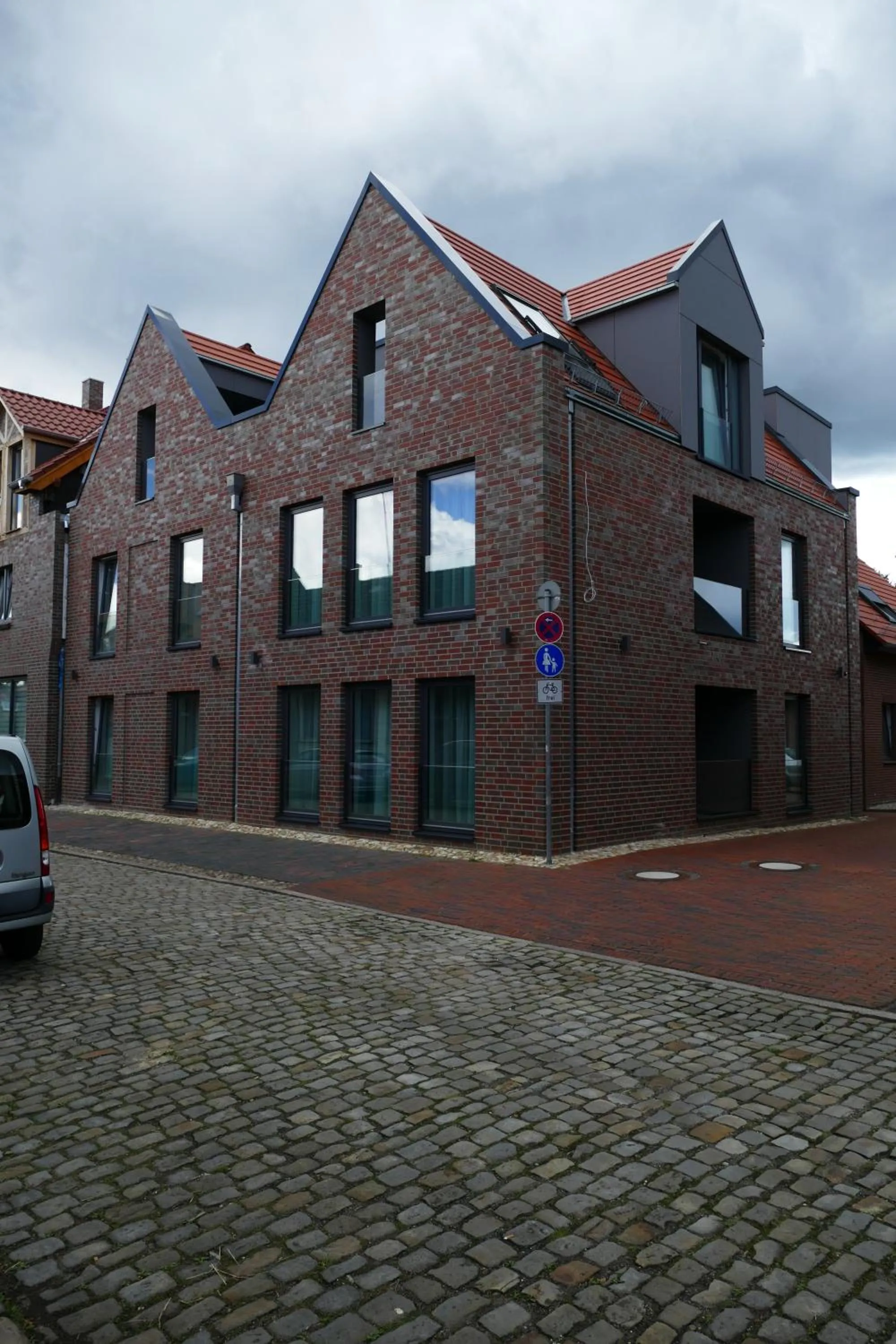 Property building in Meyn's Apartments & Hotel