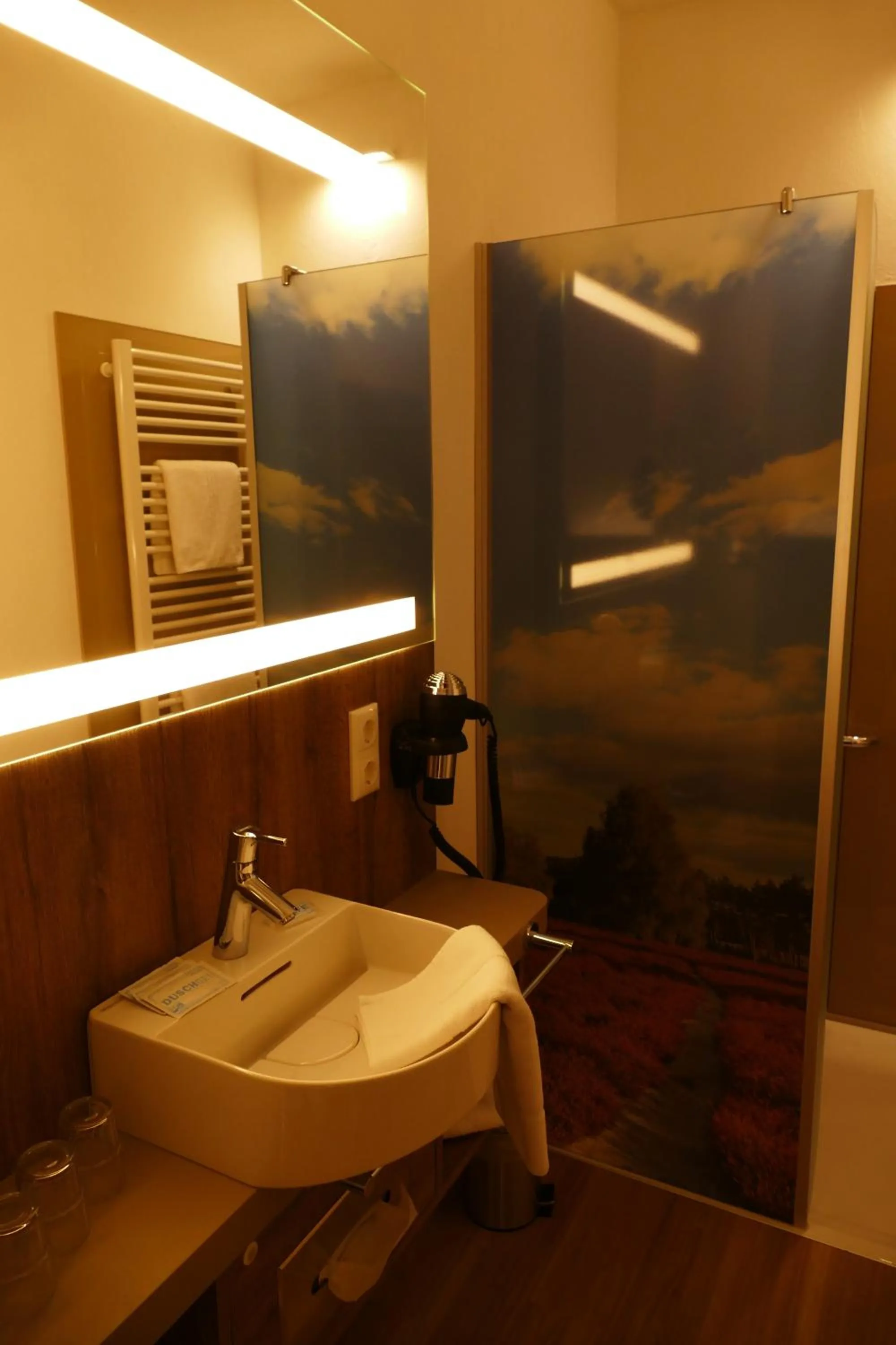 Bathroom in Meyn's Apartments & Hotel