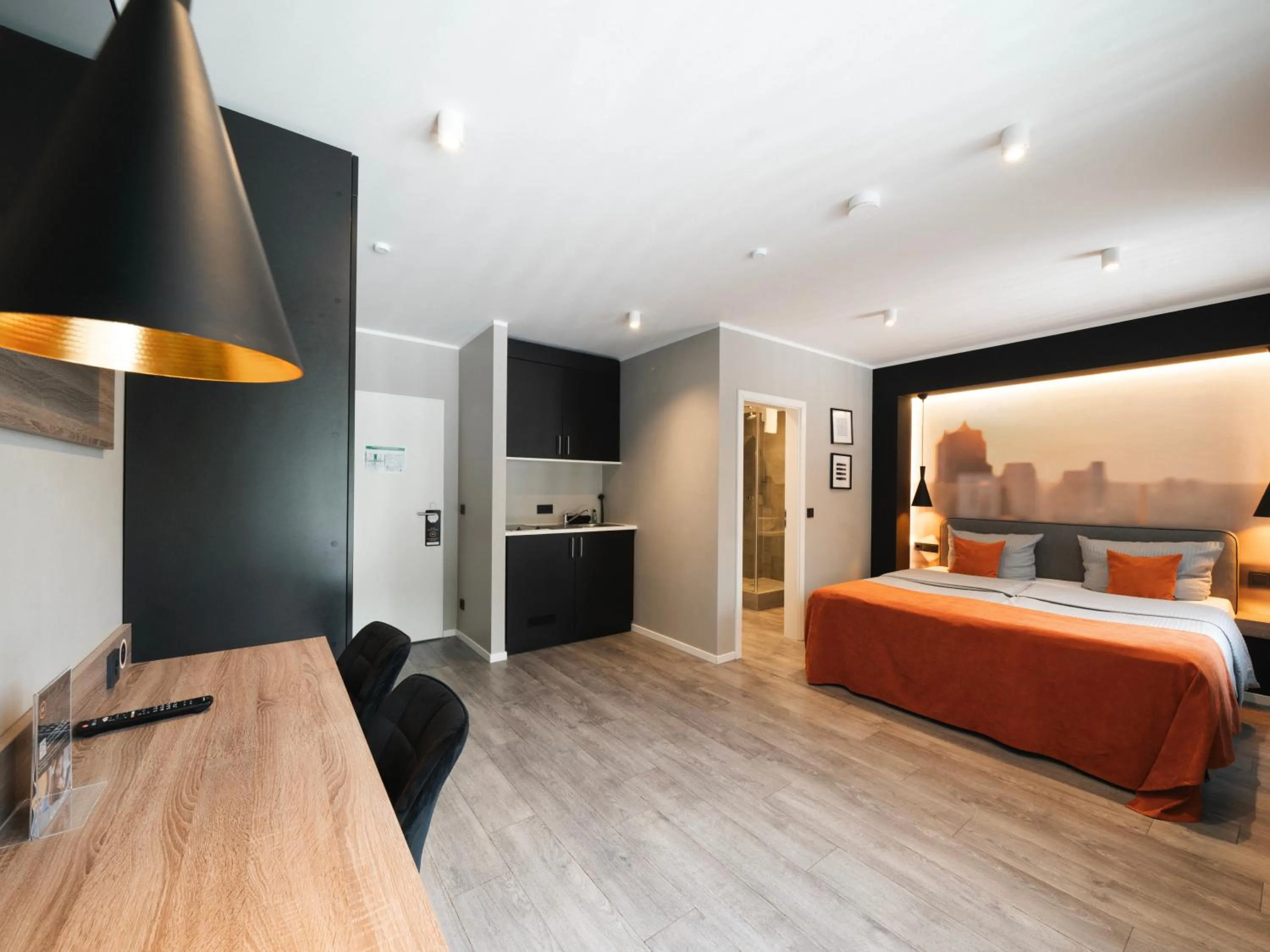 Bed in JustStay Solingen Hotel & Apartments