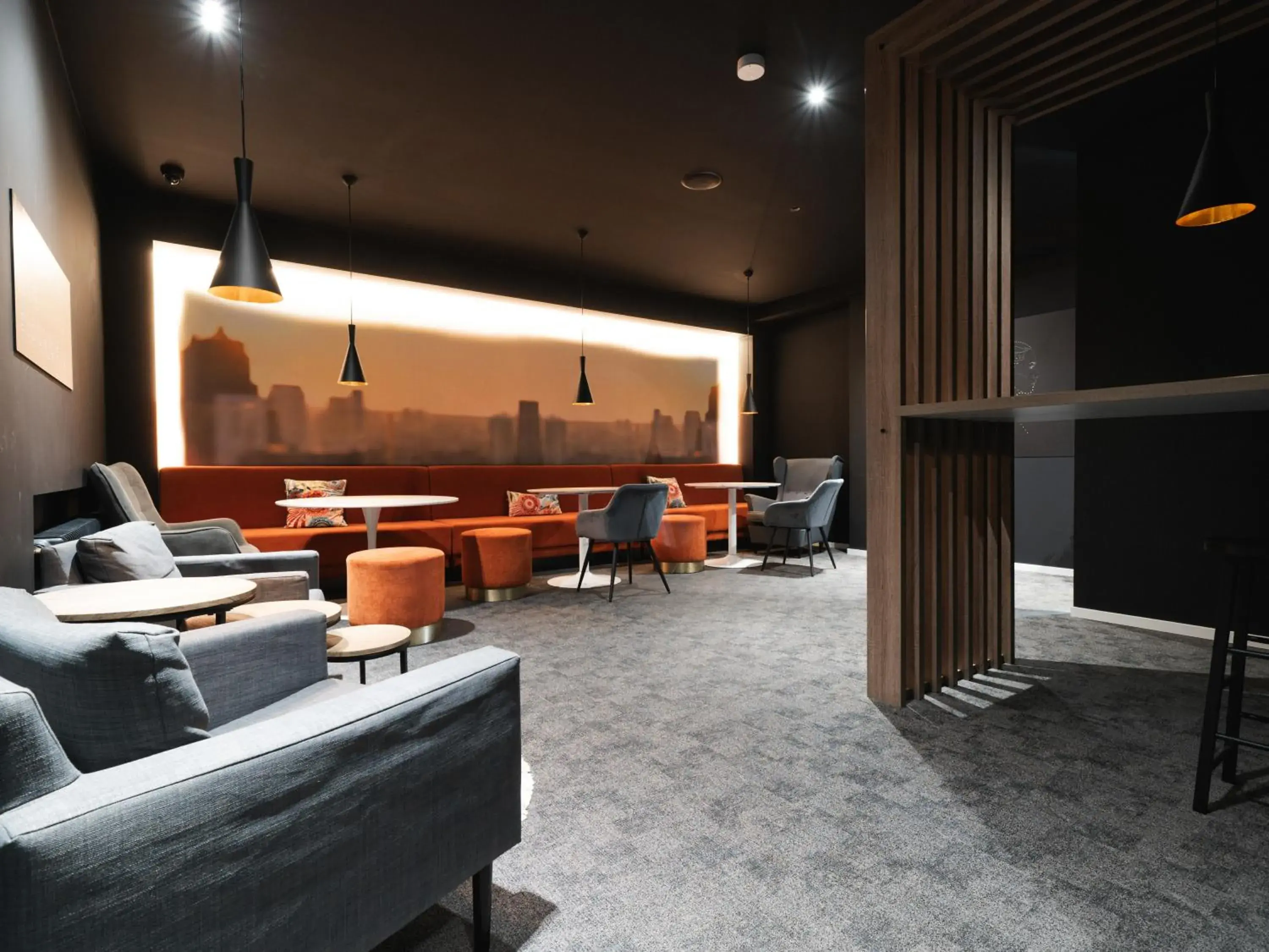 Lounge or bar in JustStay Solingen Hotel & Apartments Lounge or bar in JustStay Solingen Hotel & Apartments