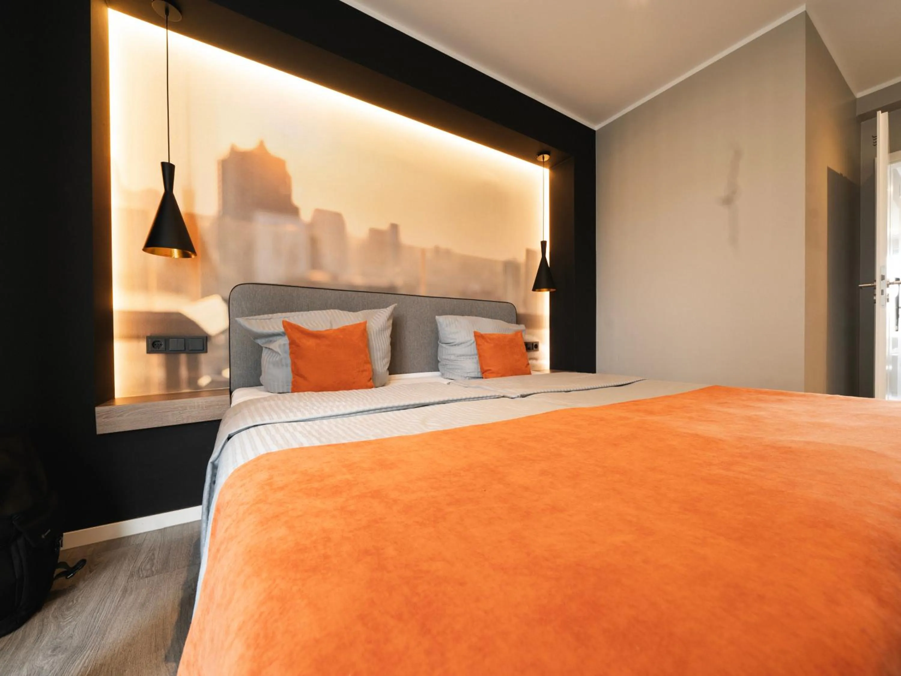 Bed in JustStay Solingen Hotel & Apartments