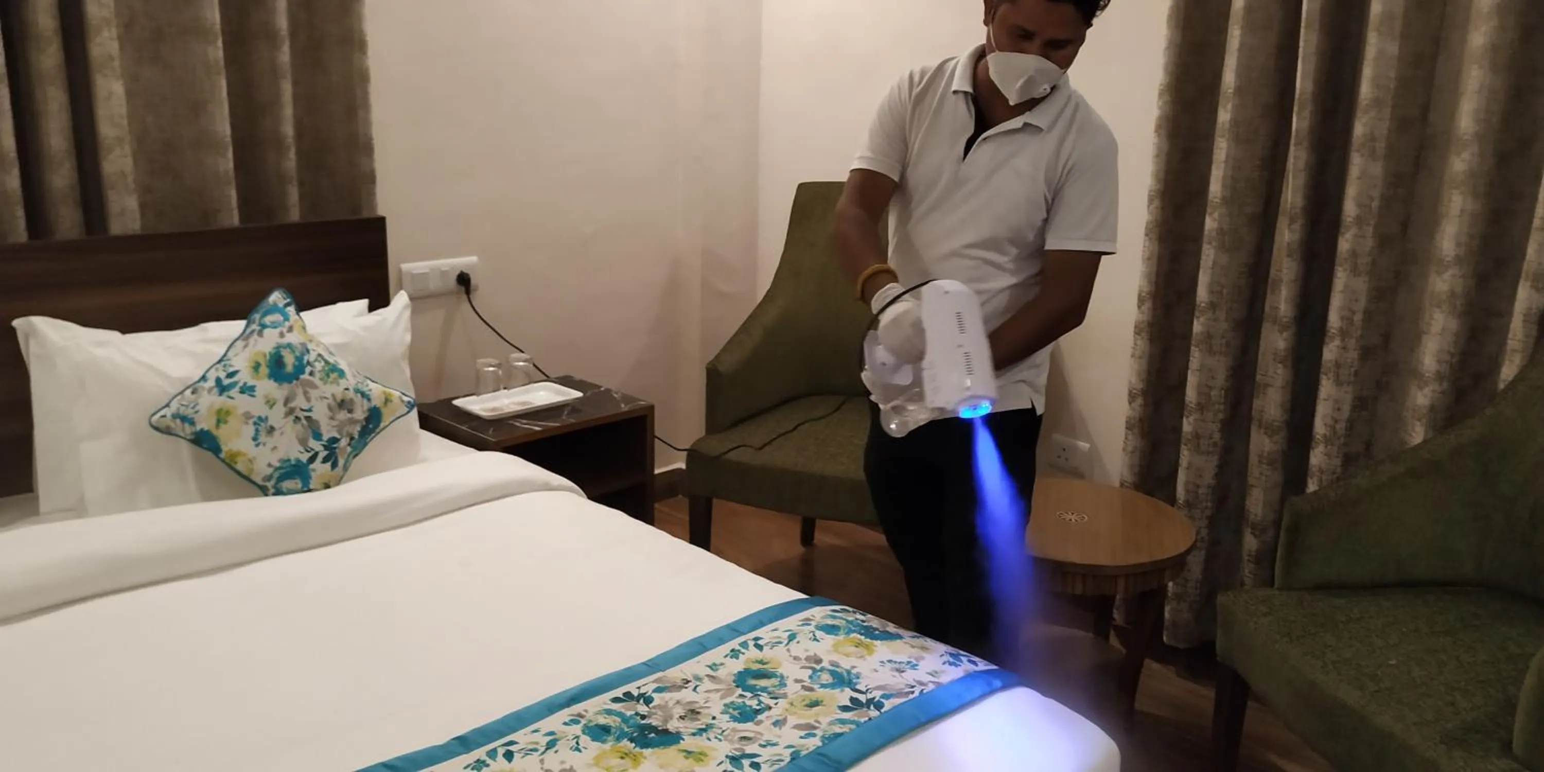 Area and facilities, Bed in Mastiff Wildcrest Dharamshala Chamunda Devi Temple