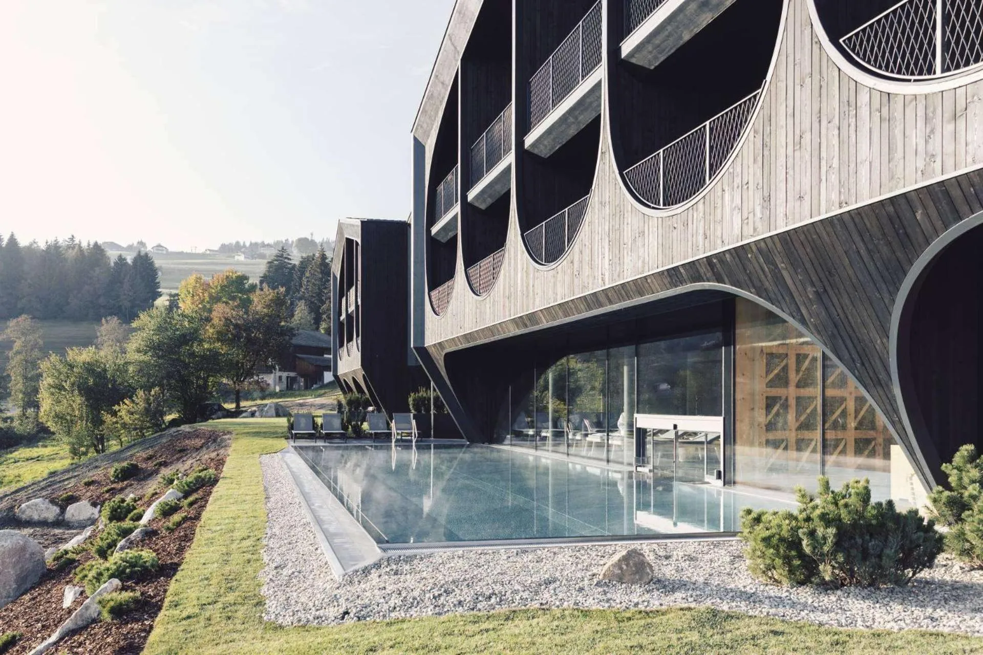 Swimming pool in Hotel Milla Montis