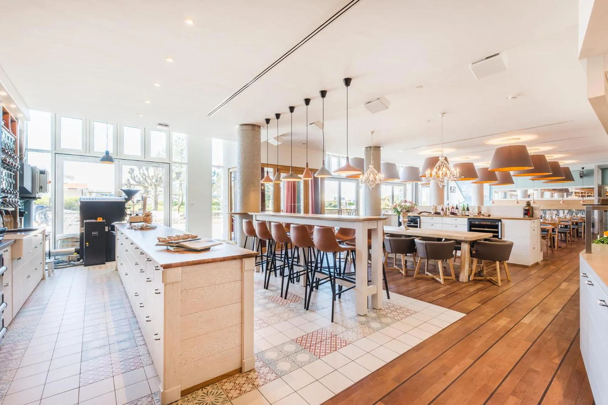 Restaurant/places to eat in Strand-Hotel Hübner