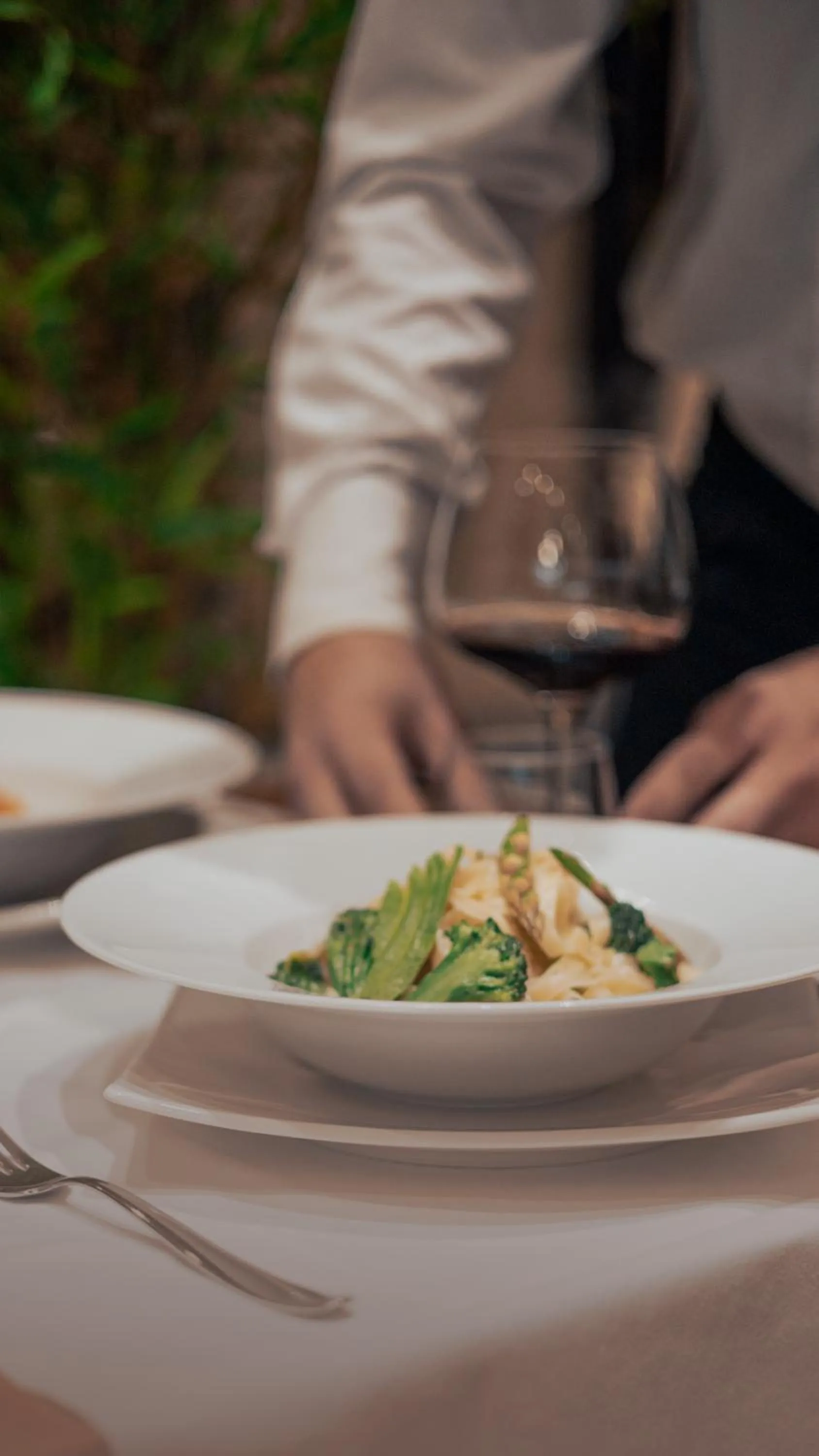 Restaurant/places to eat in Hotel Theatro- City Center