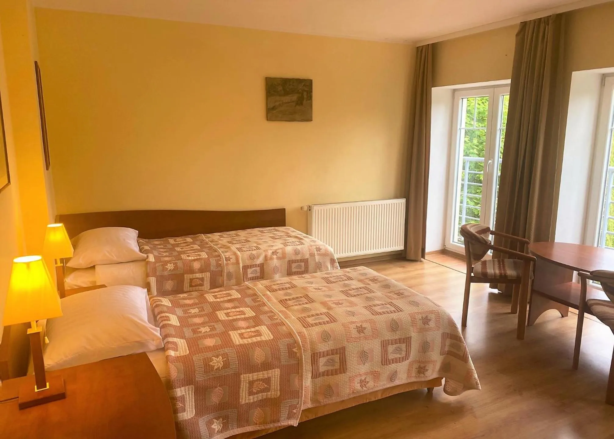 Photo of the whole room in Willa Solmare