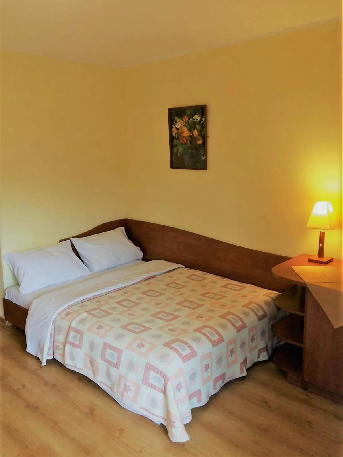 Bed in Willa Solmare