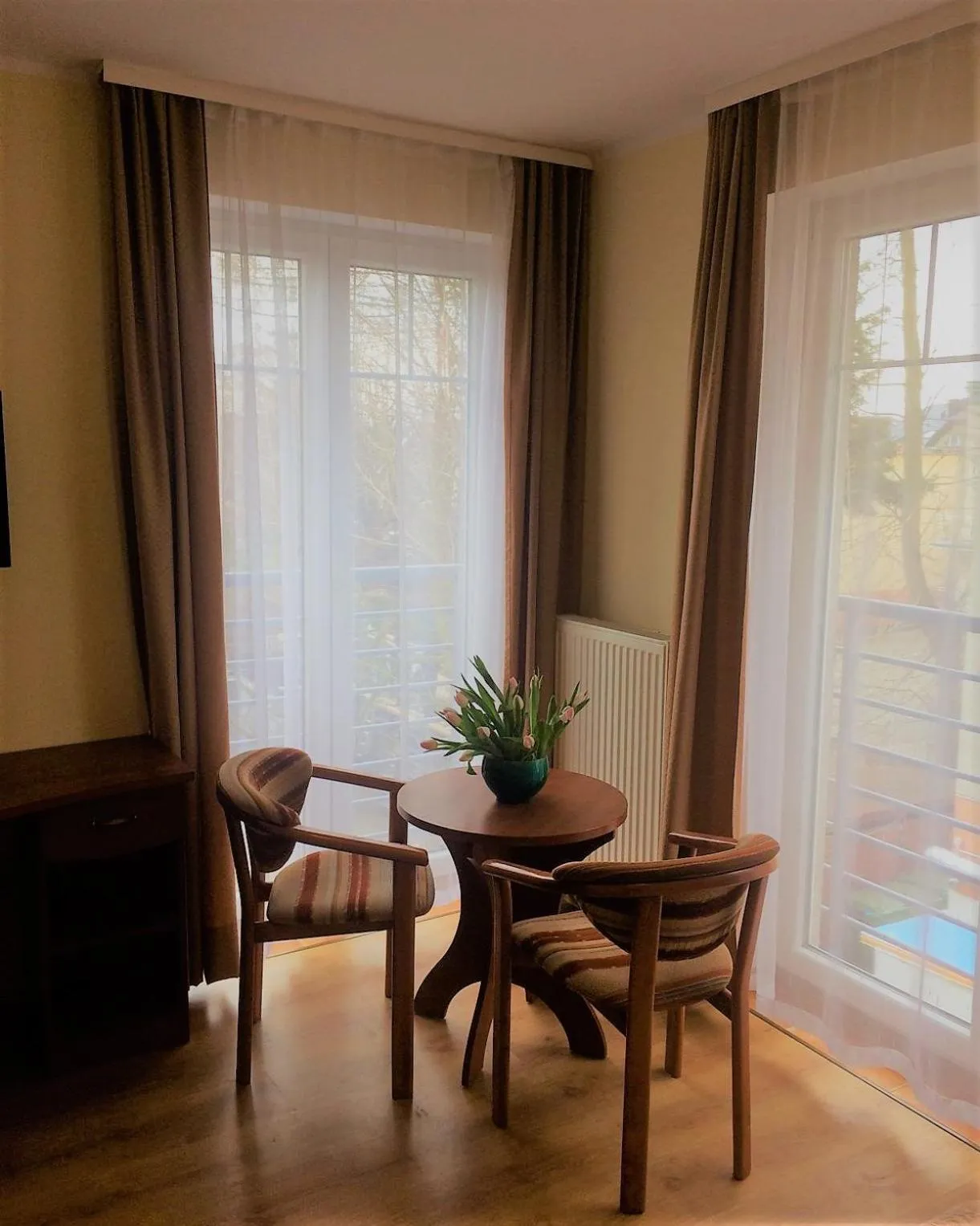 Photo of the whole room in Willa Solmare