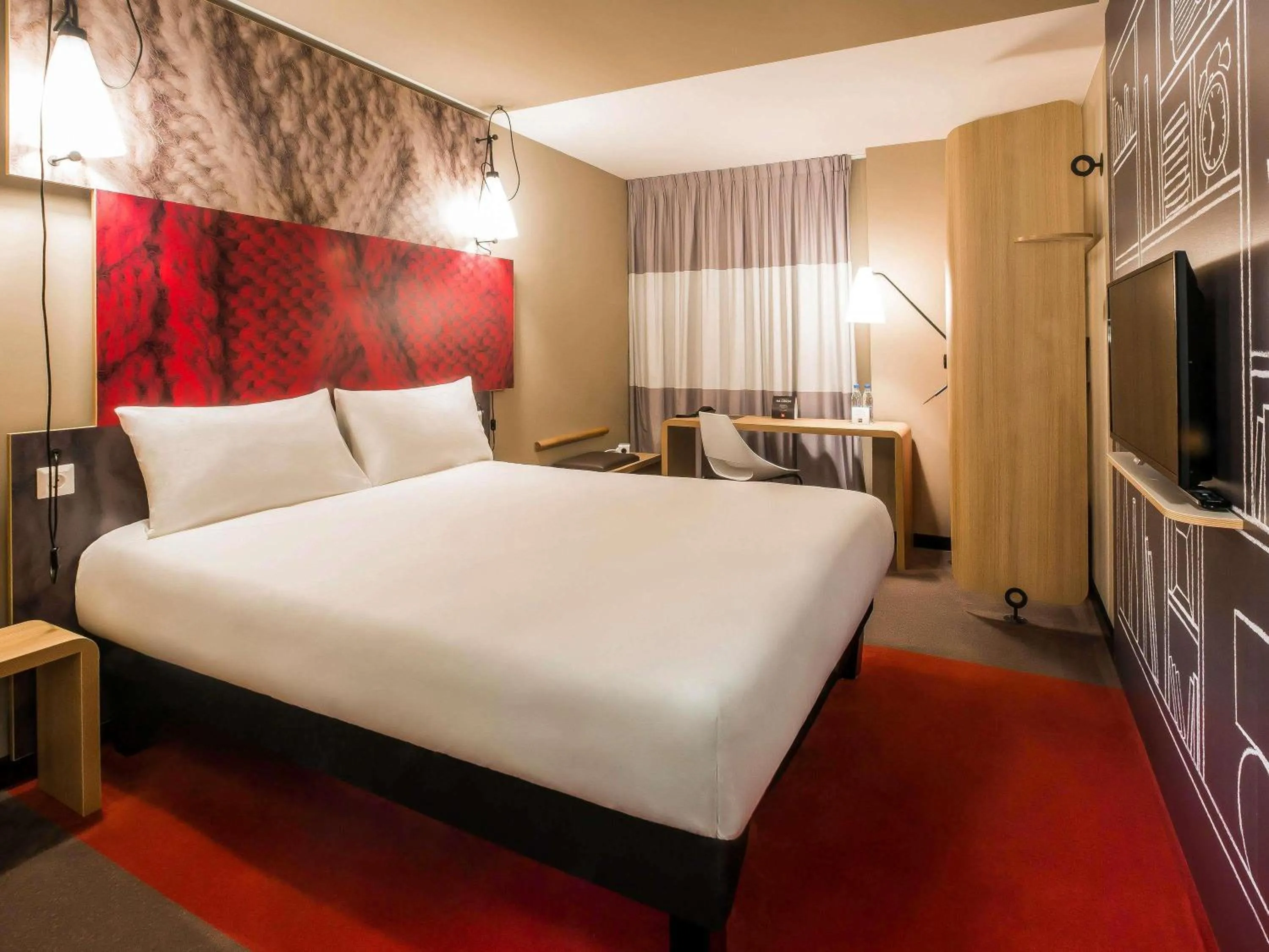 Bedroom, Bed in Ibis Aktobe