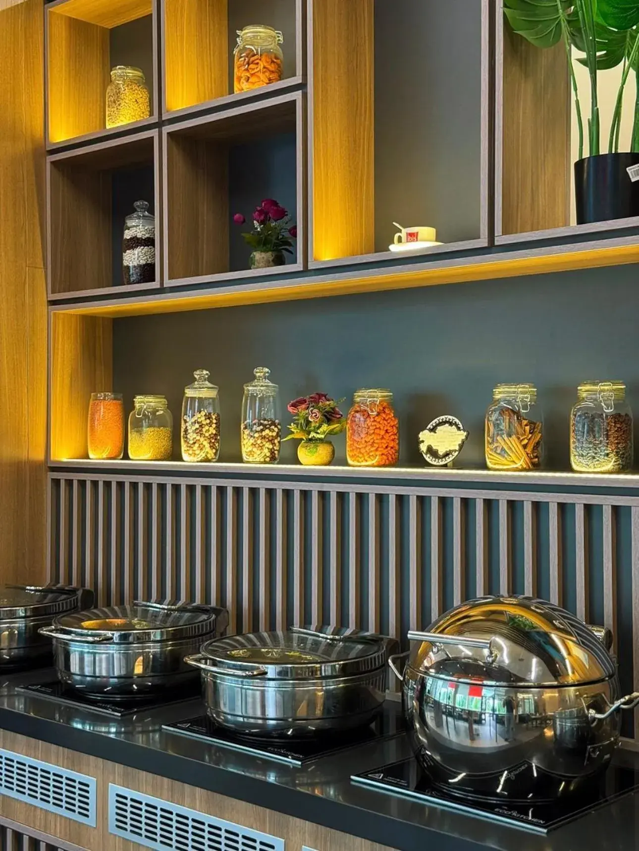 Restaurant/places to eat in Ibis Aktobe Restaurant/places to eat in Ibis Aktobe