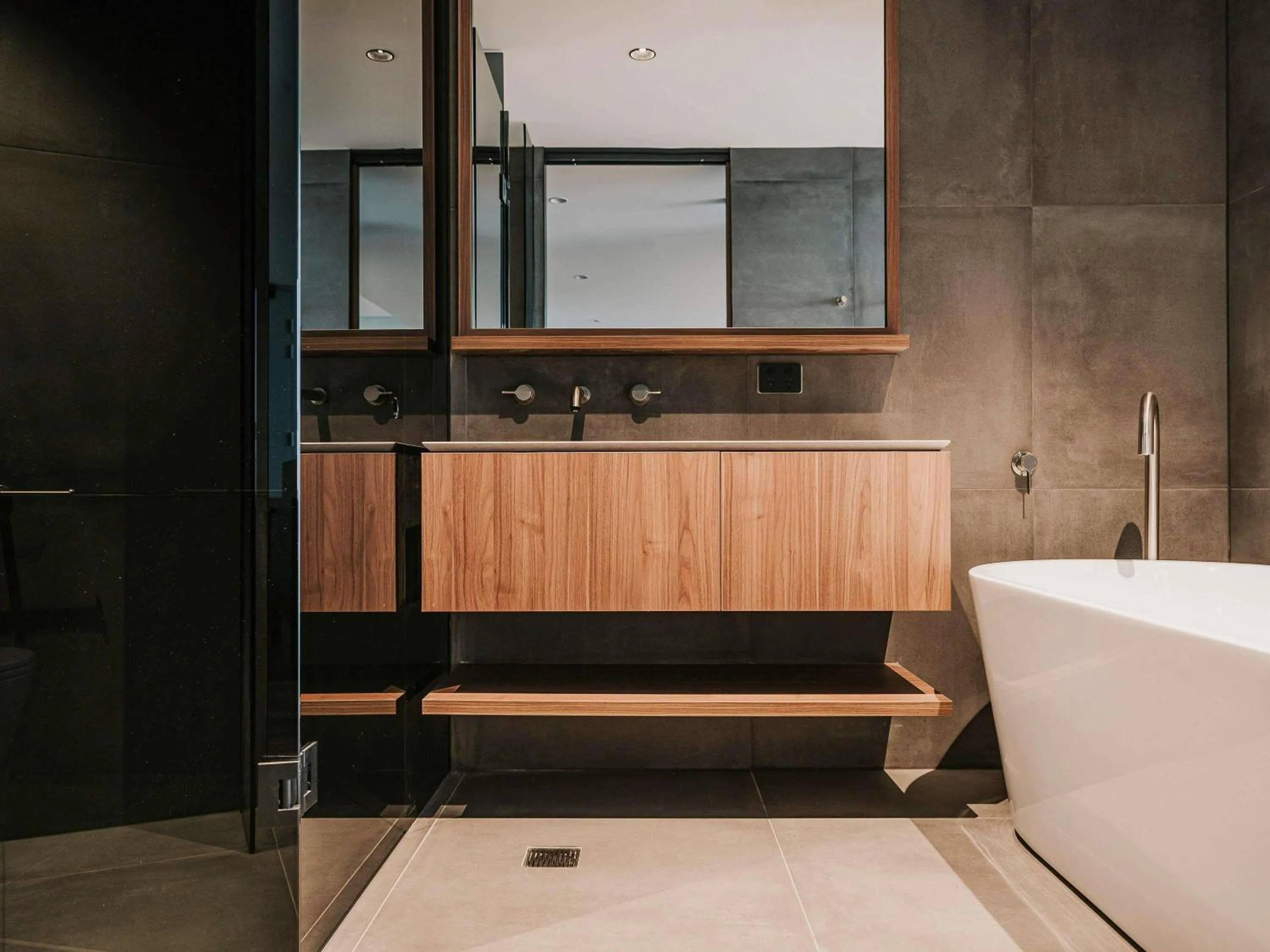 One-Bedroom Apartment with Lake View in The Sebel Yarrawonga Silverwoods