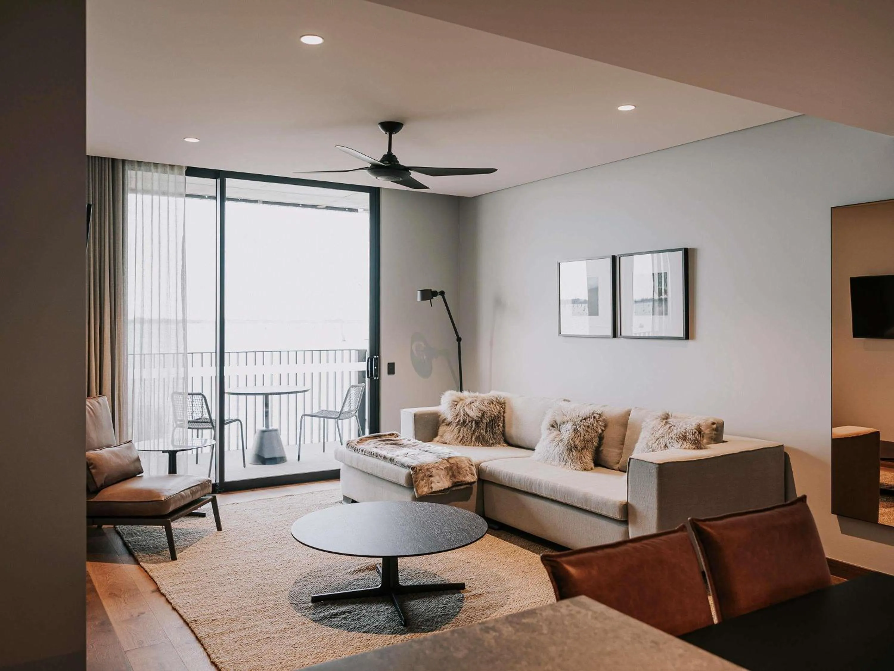 Two-Bedroom Apartment with Lake View in The Sebel Yarrawonga Silverwoods