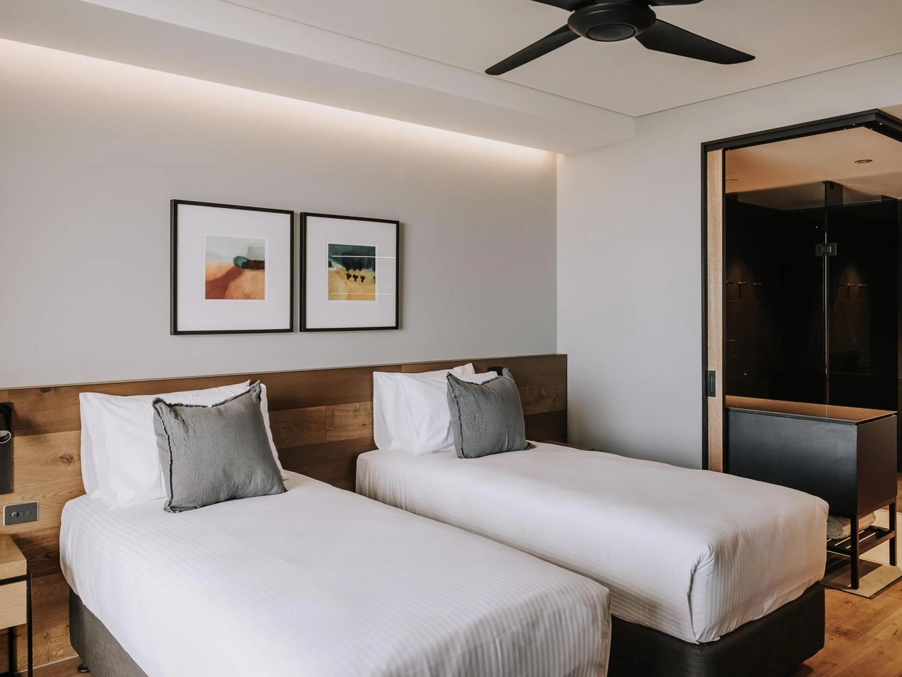 Bedroom, Bed in The Sebel Yarrawonga Silverwoods