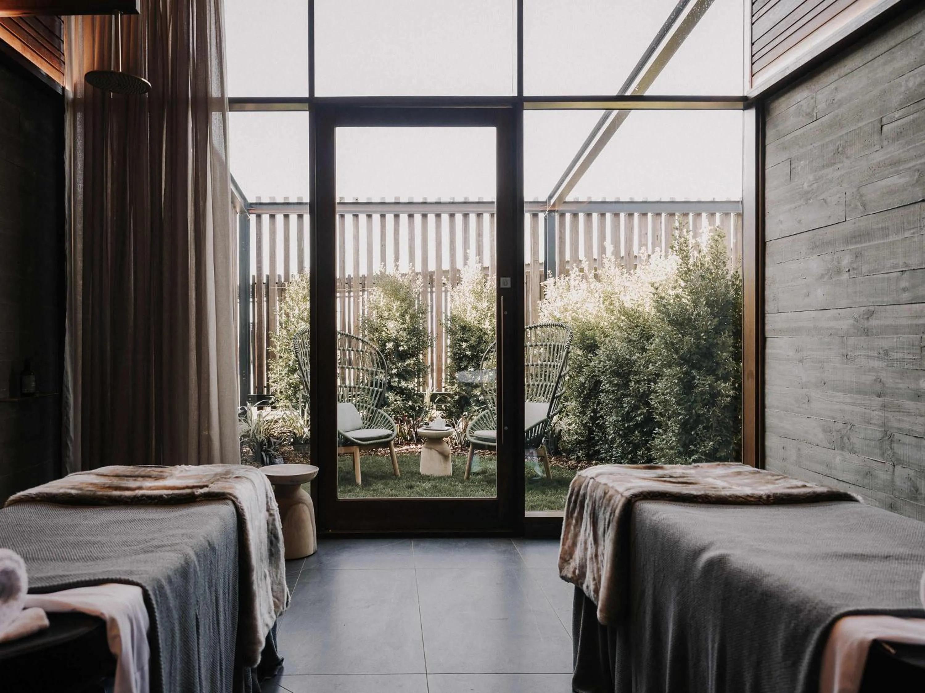 Spa and wellness centre/facilities, Bed in The Sebel Yarrawonga Silverwoods
