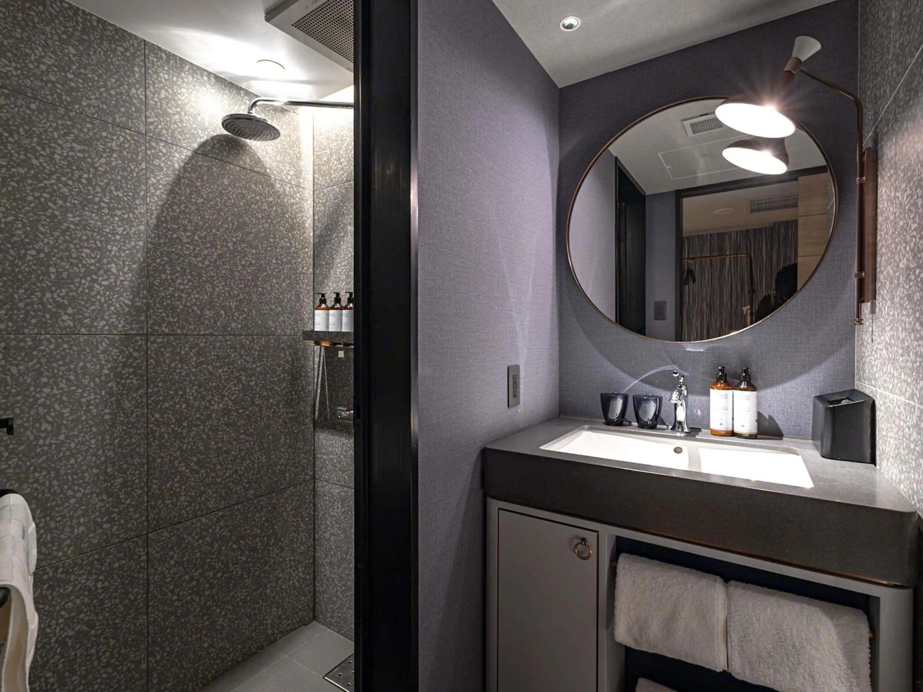 Bedroom in Mercure Kyoto Station