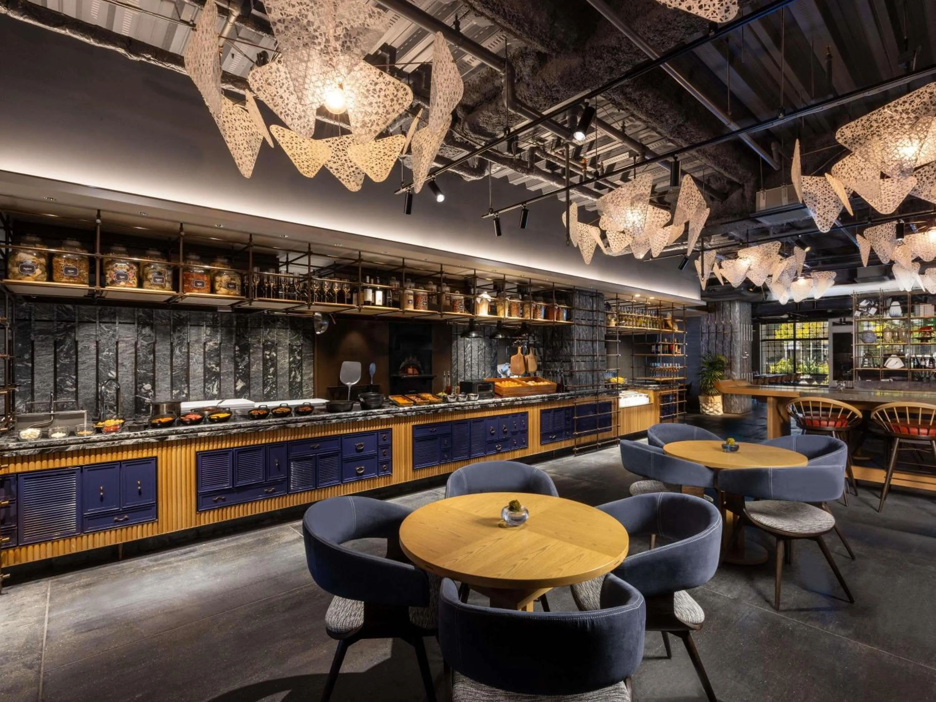 Restaurant/places to eat in Mercure Kyoto Station