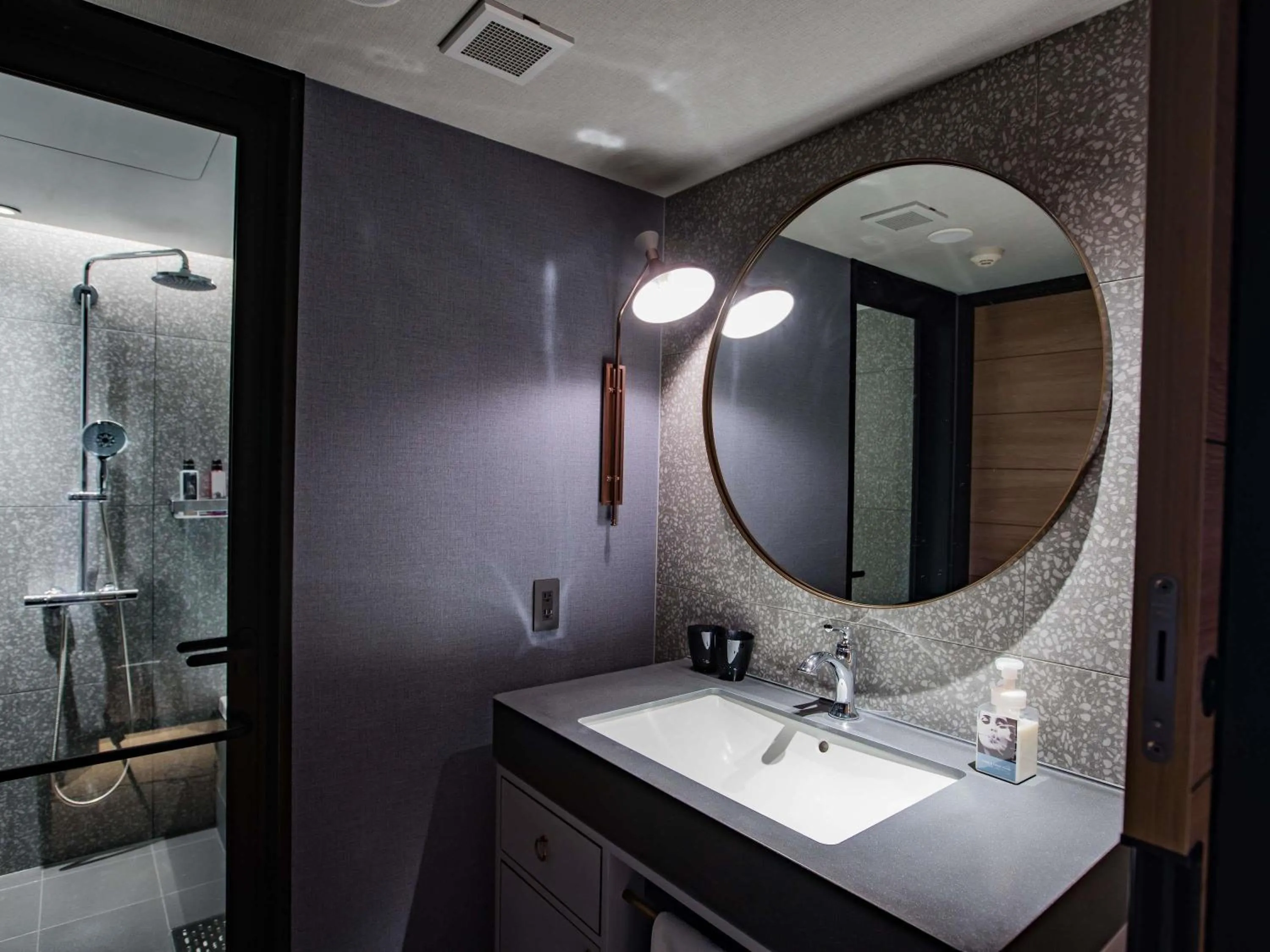 Bedroom in Mercure Kyoto Station