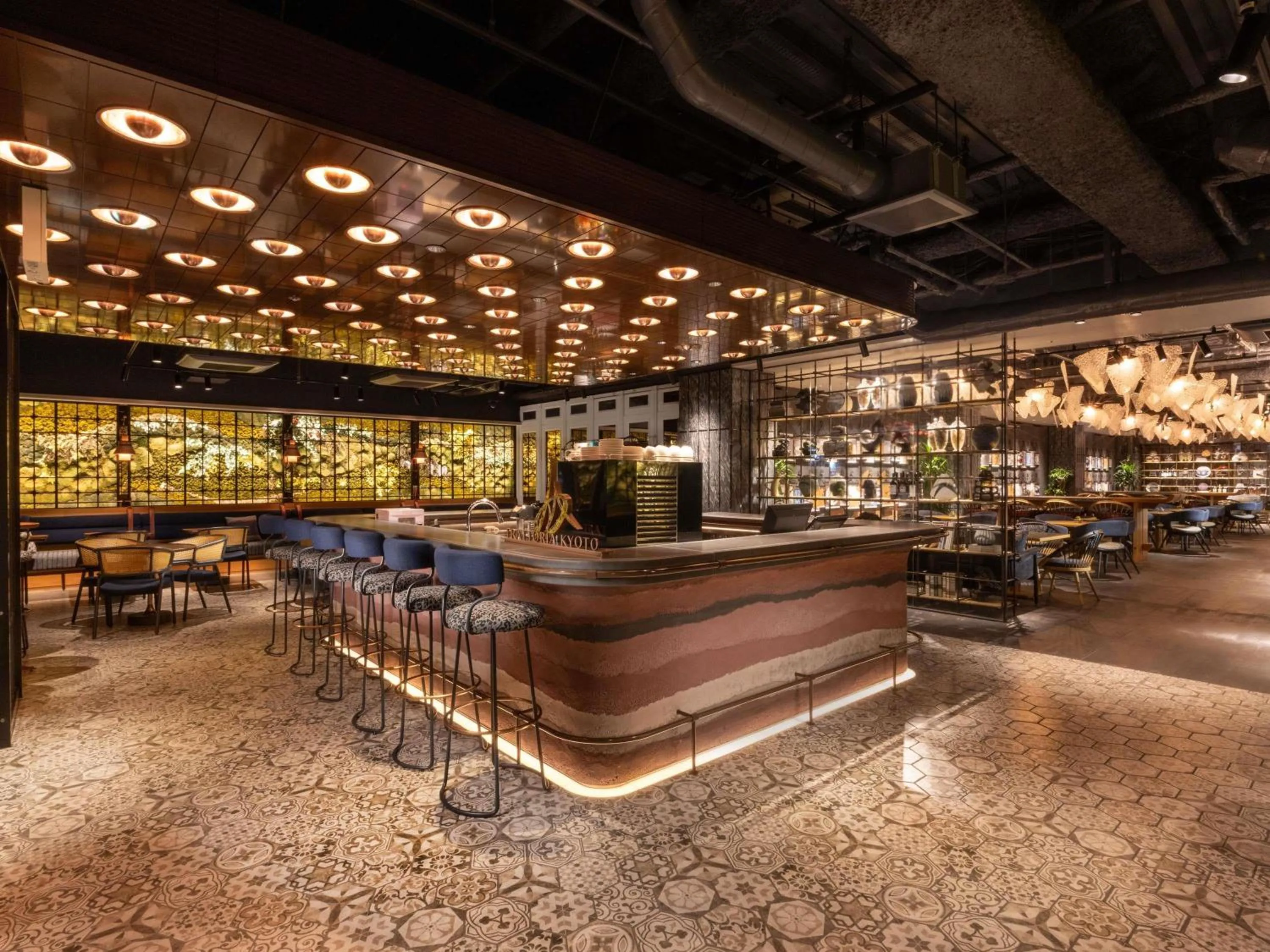 Lounge or bar in Mercure Kyoto Station