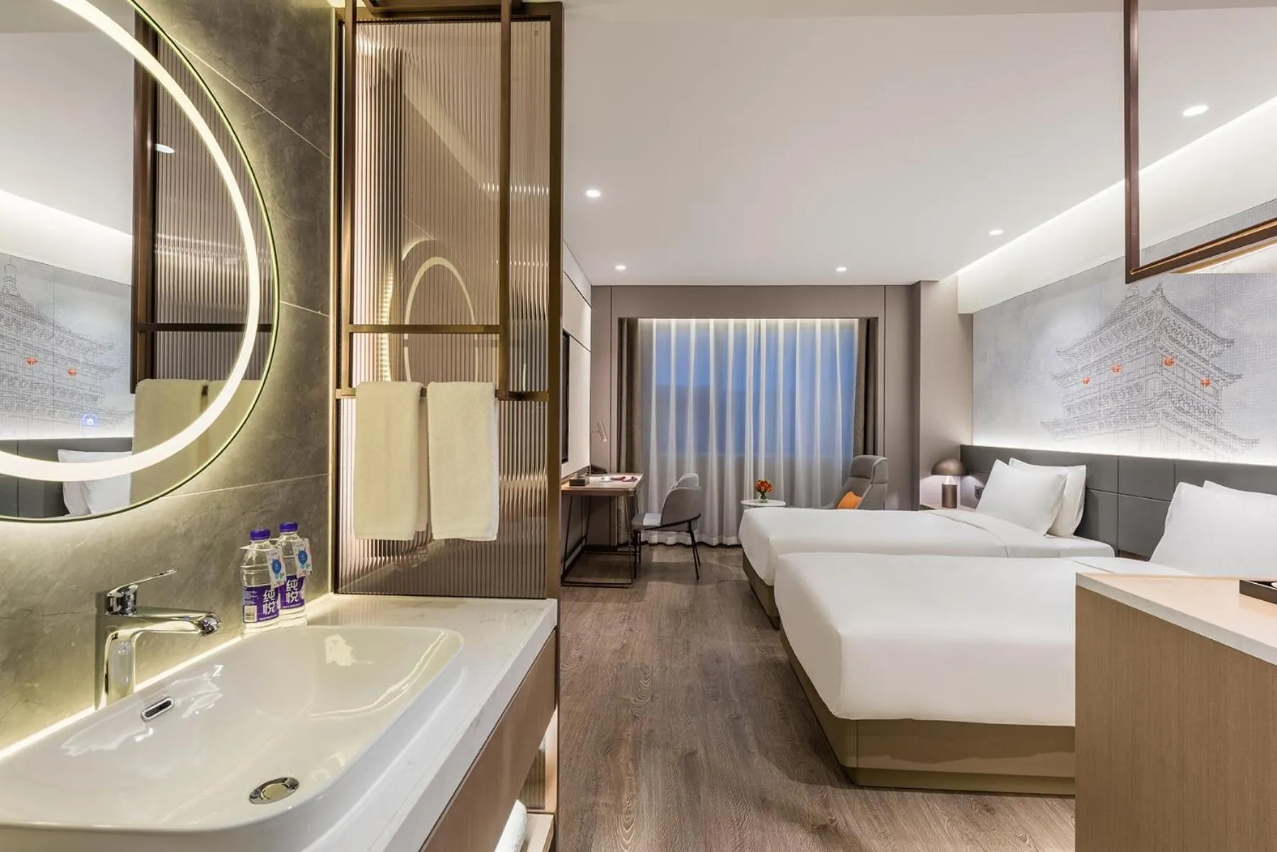 Photo of the whole room, Bed in Novotel Xi'an The Bell Tower