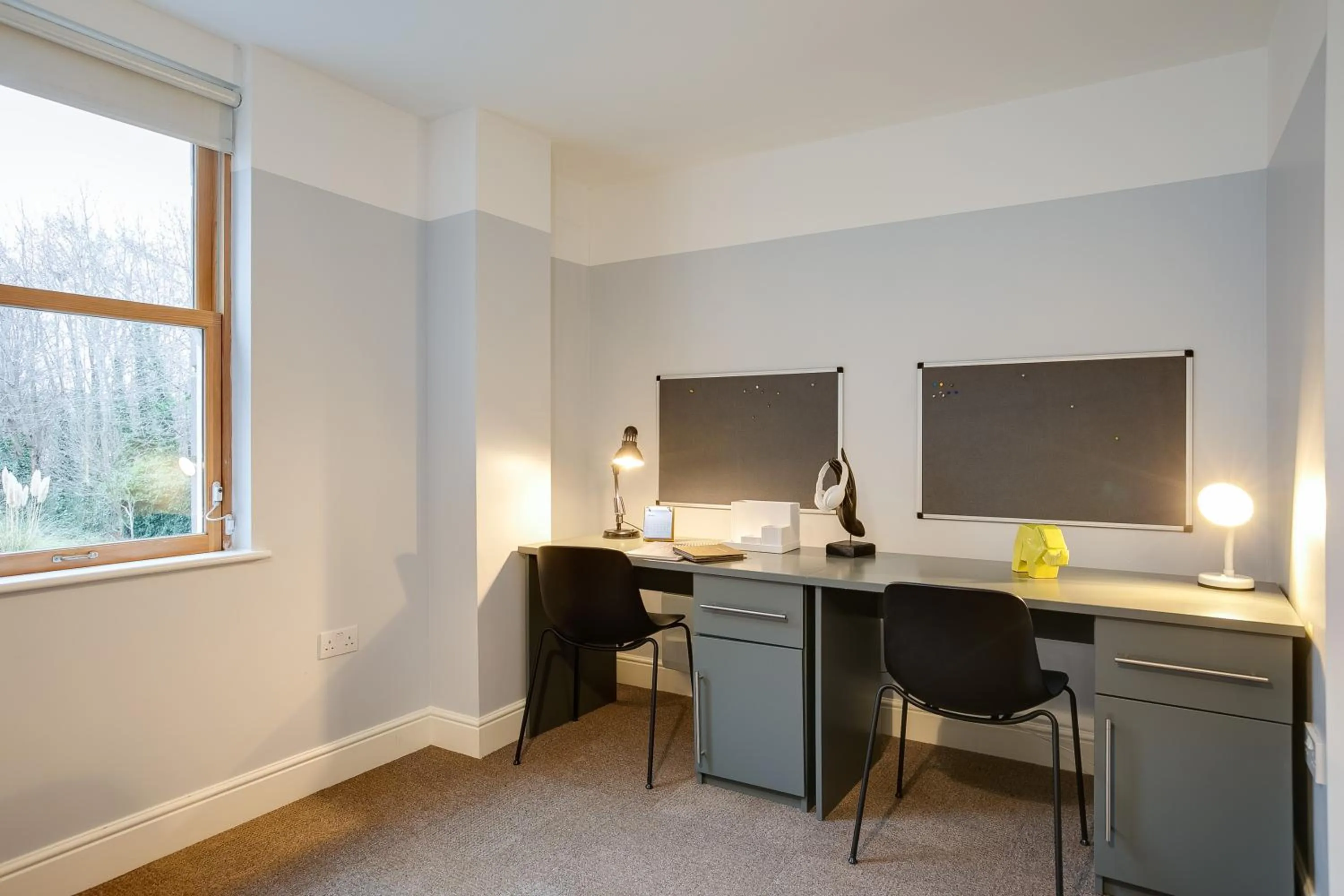 Bedroom in Griffith Rooms