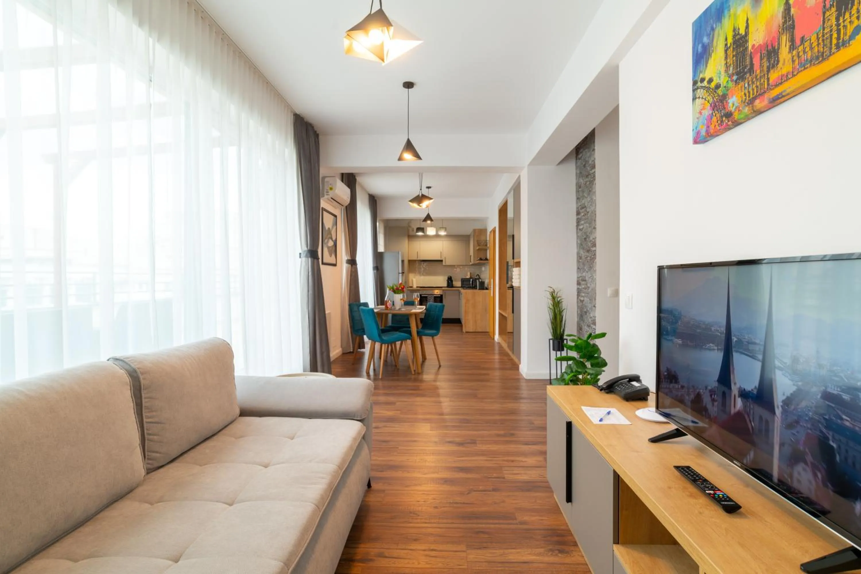 TV and multimedia in TCI Apartments
