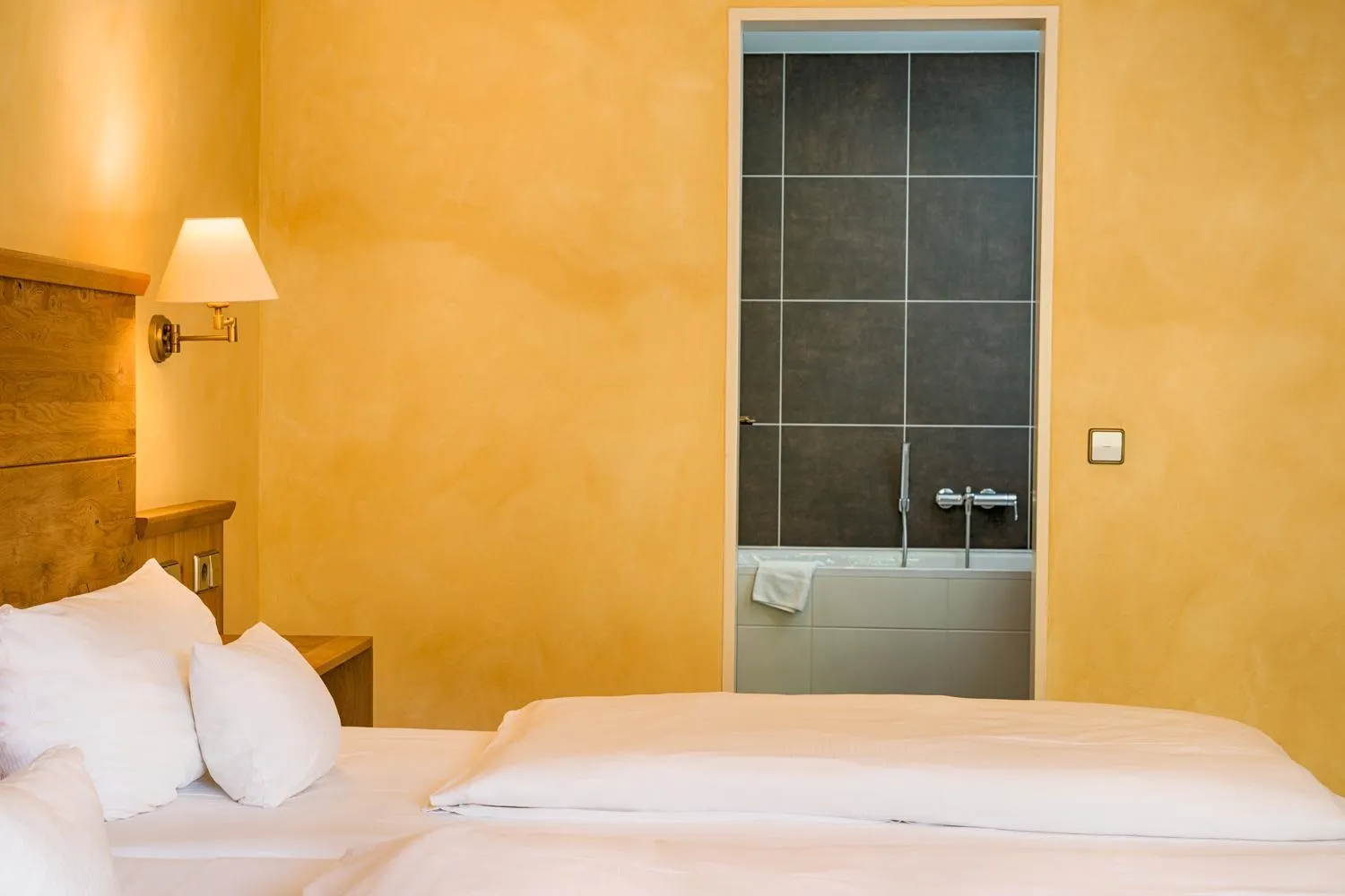 Photo of the whole room, Bed in Ringhotel Mönch`s Waldhotel