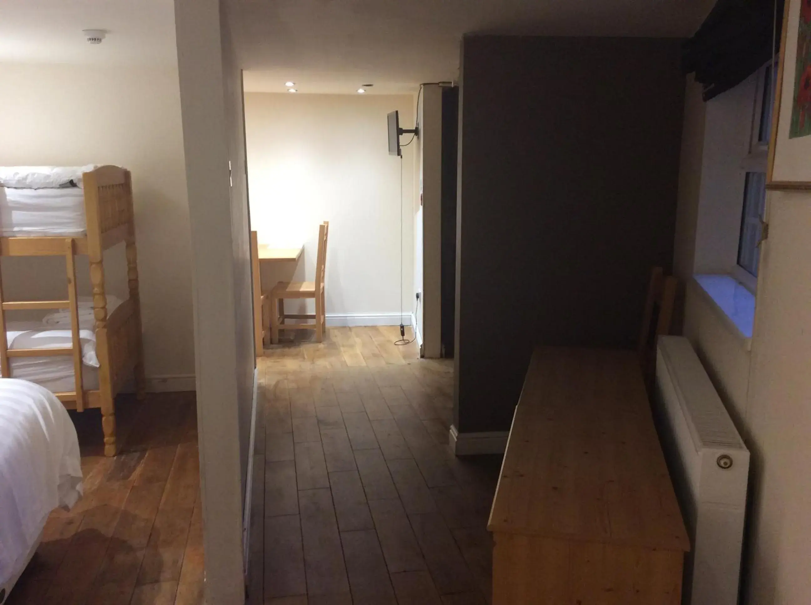 Bedroom in Arncliffe Arms Bedroom in Arncliffe Arms