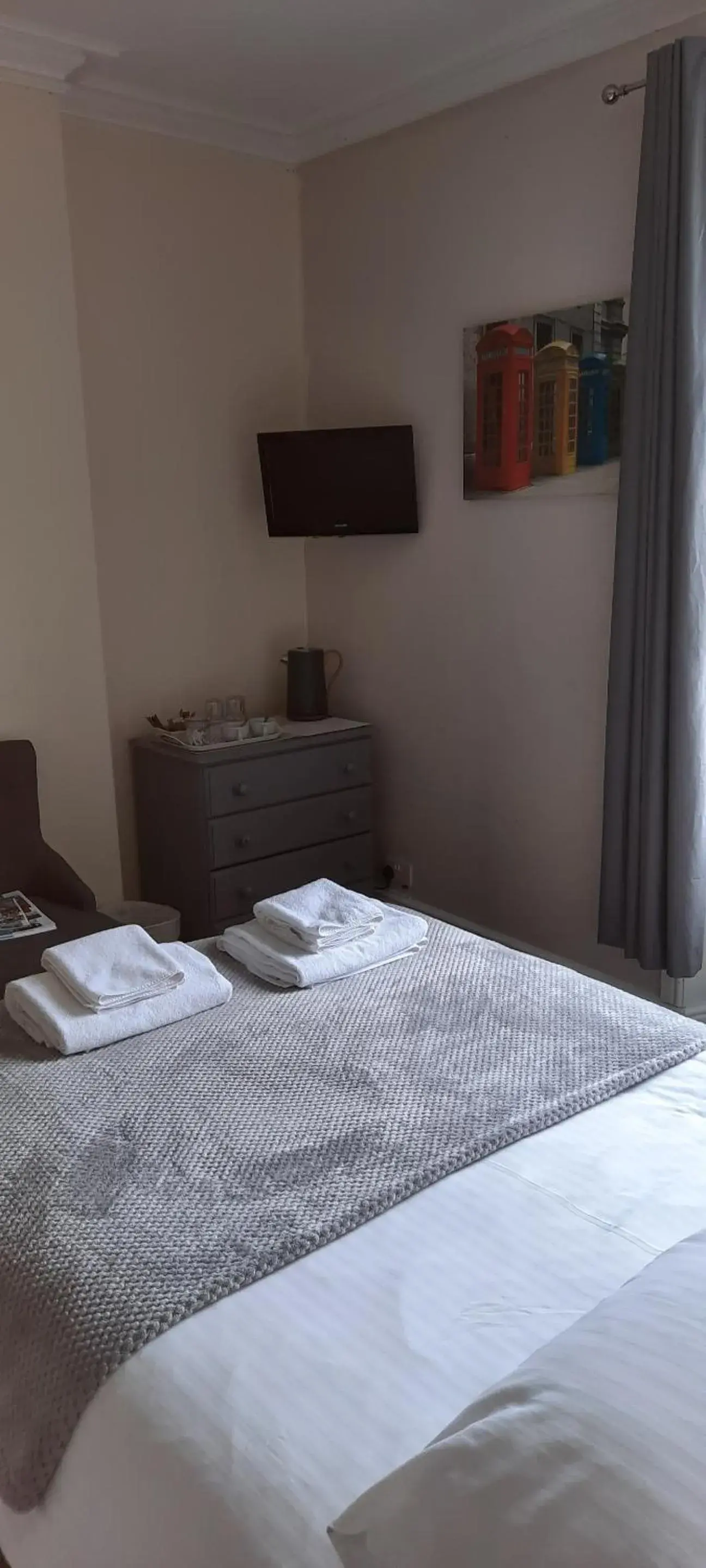 Double Room with Private Bathroom in Arncliffe Arms Double Room with Private Bathroom in Arncliffe Arms