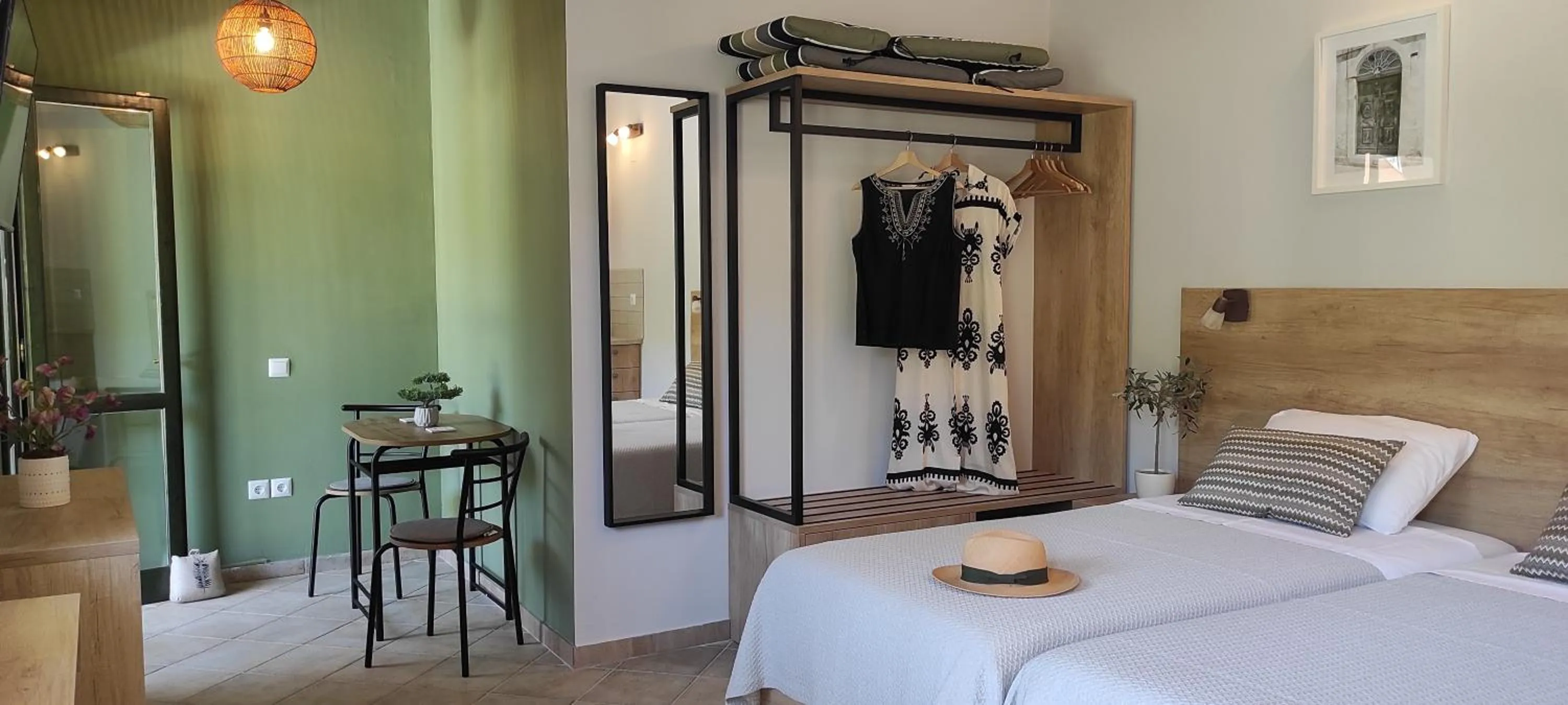 Balcony/Terrace, Bed in Donatos Apartments & Studios