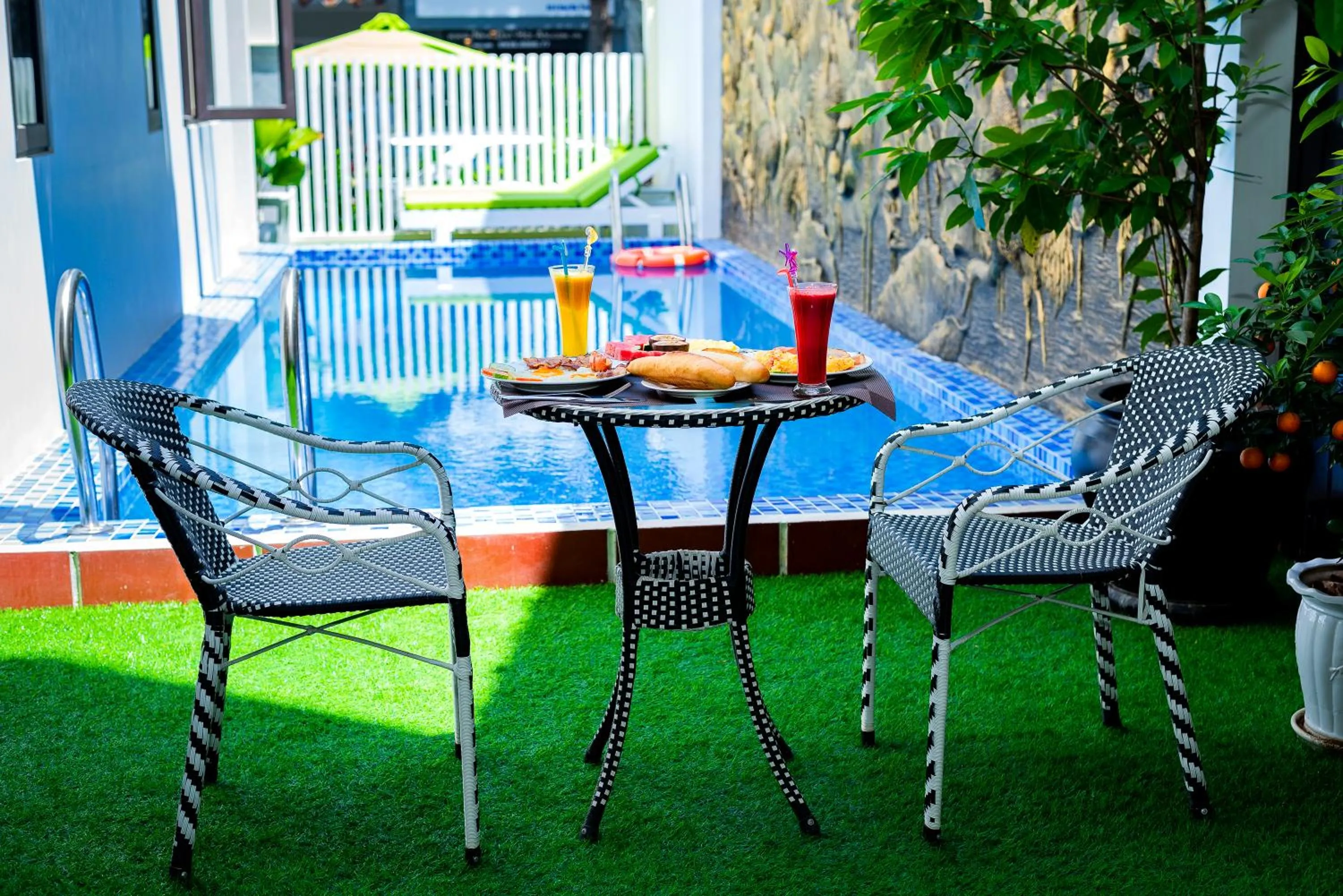 Day in Green Hill Hotel