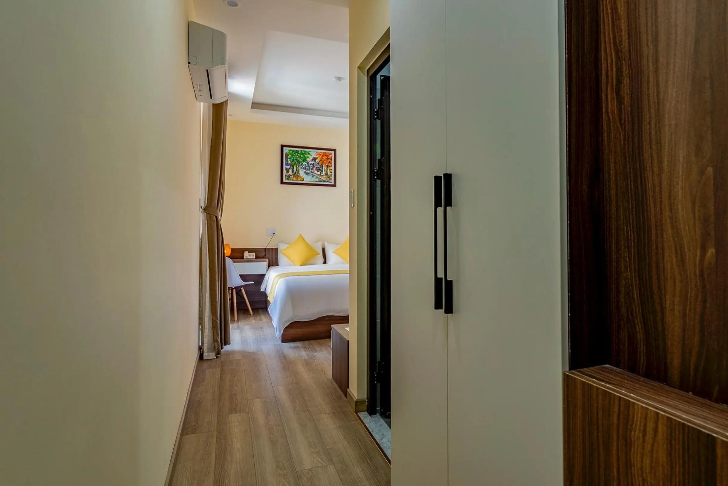 Bed in Green Hill Hotel