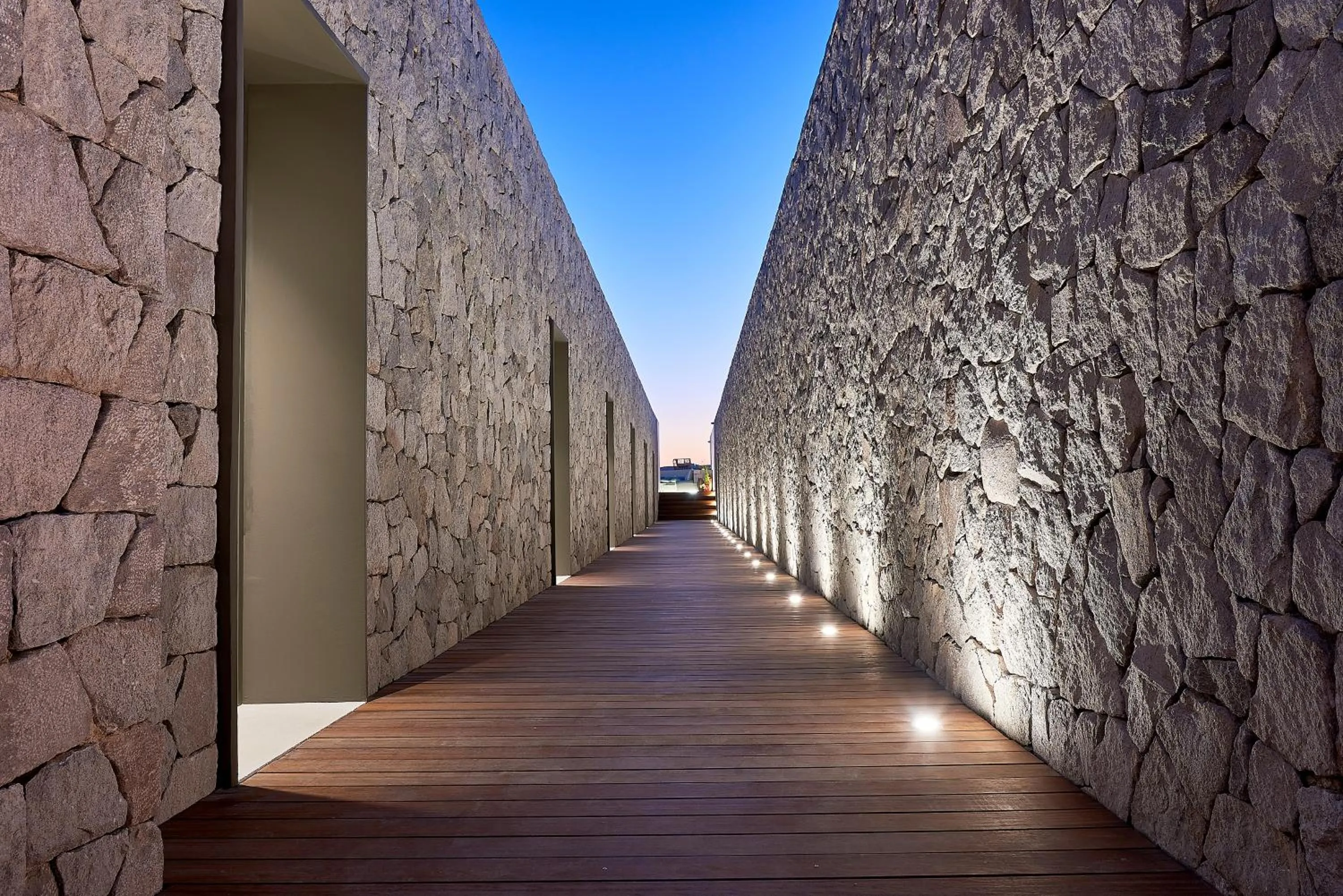 Cave Suites Milos