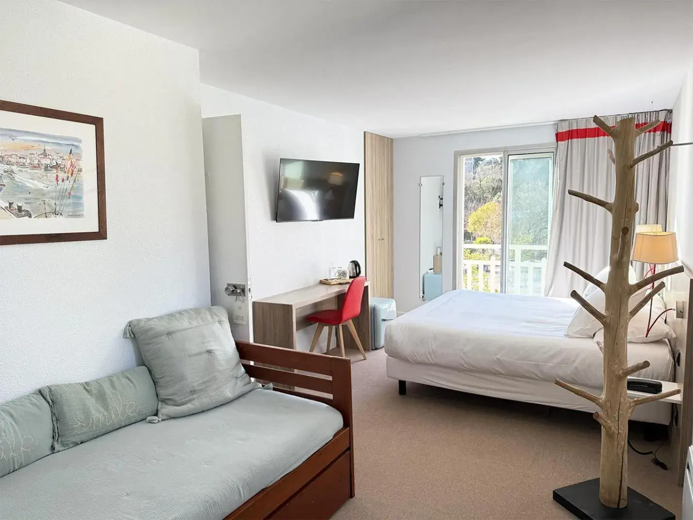 Family Room with Balcony in Hôtel Beau Soleil Family Room with Balcony in Hôtel Beau Soleil