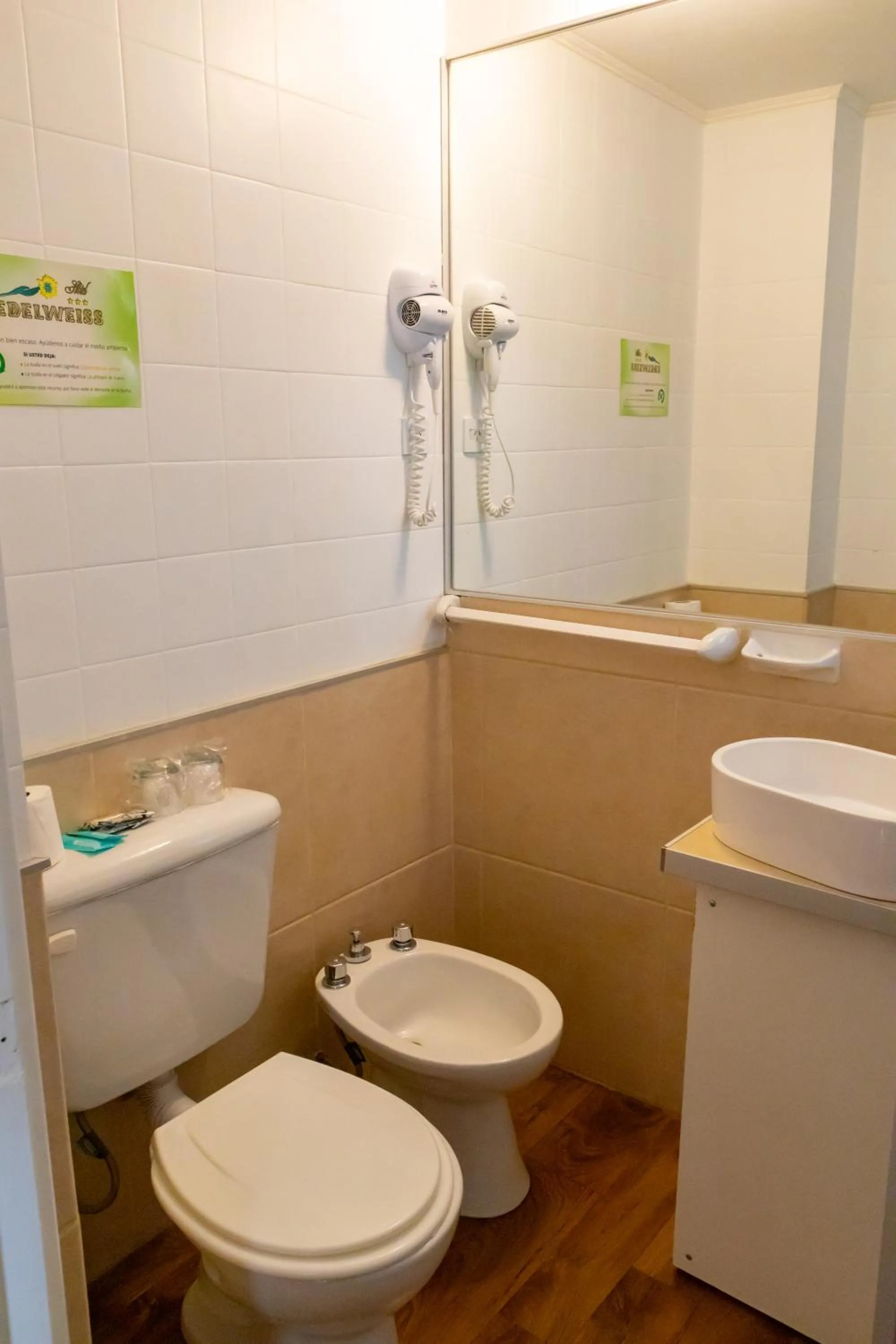 Bathroom in Hotel Edelweiss