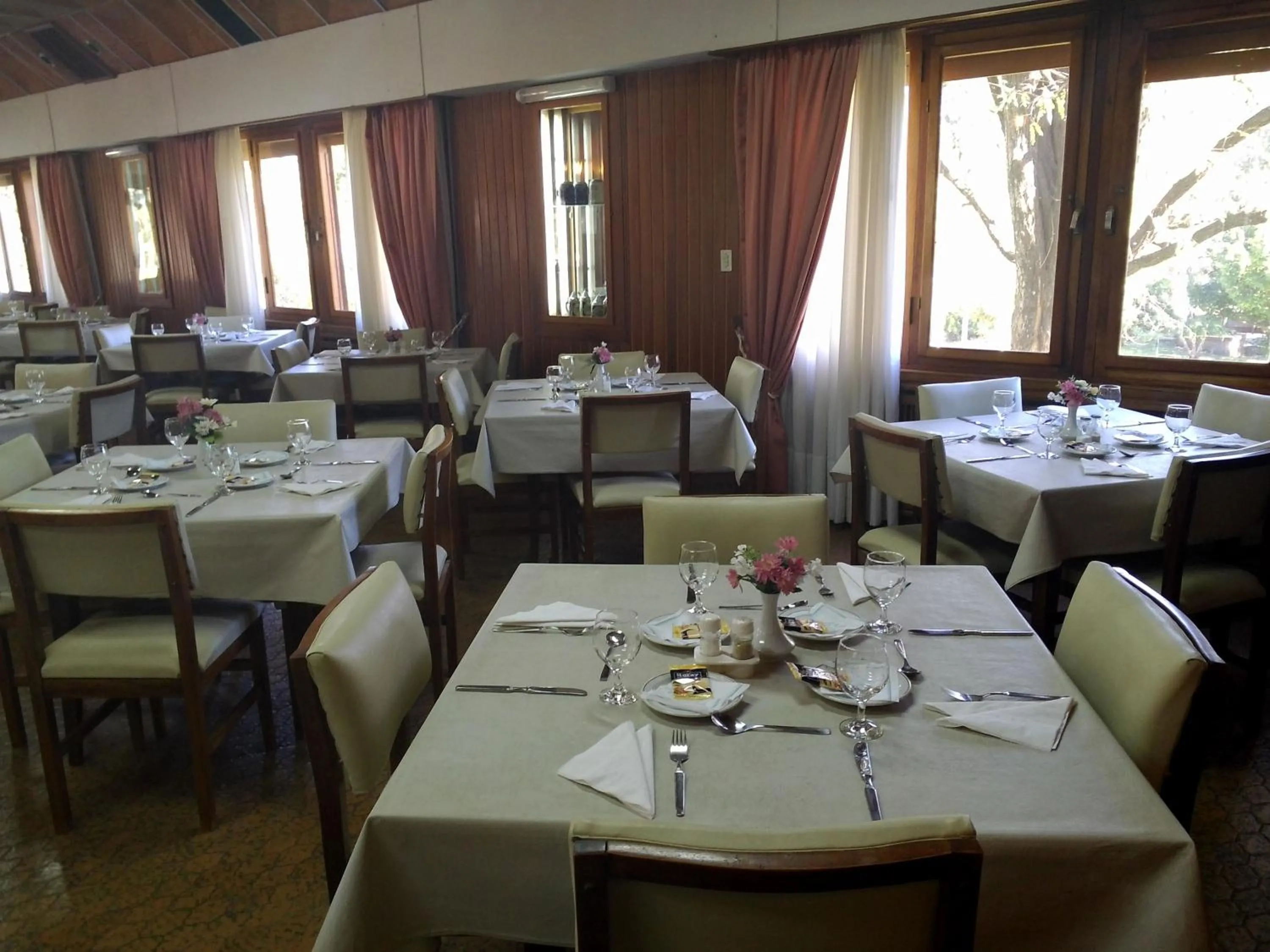 Restaurant/places to eat in Hotel Edelweiss