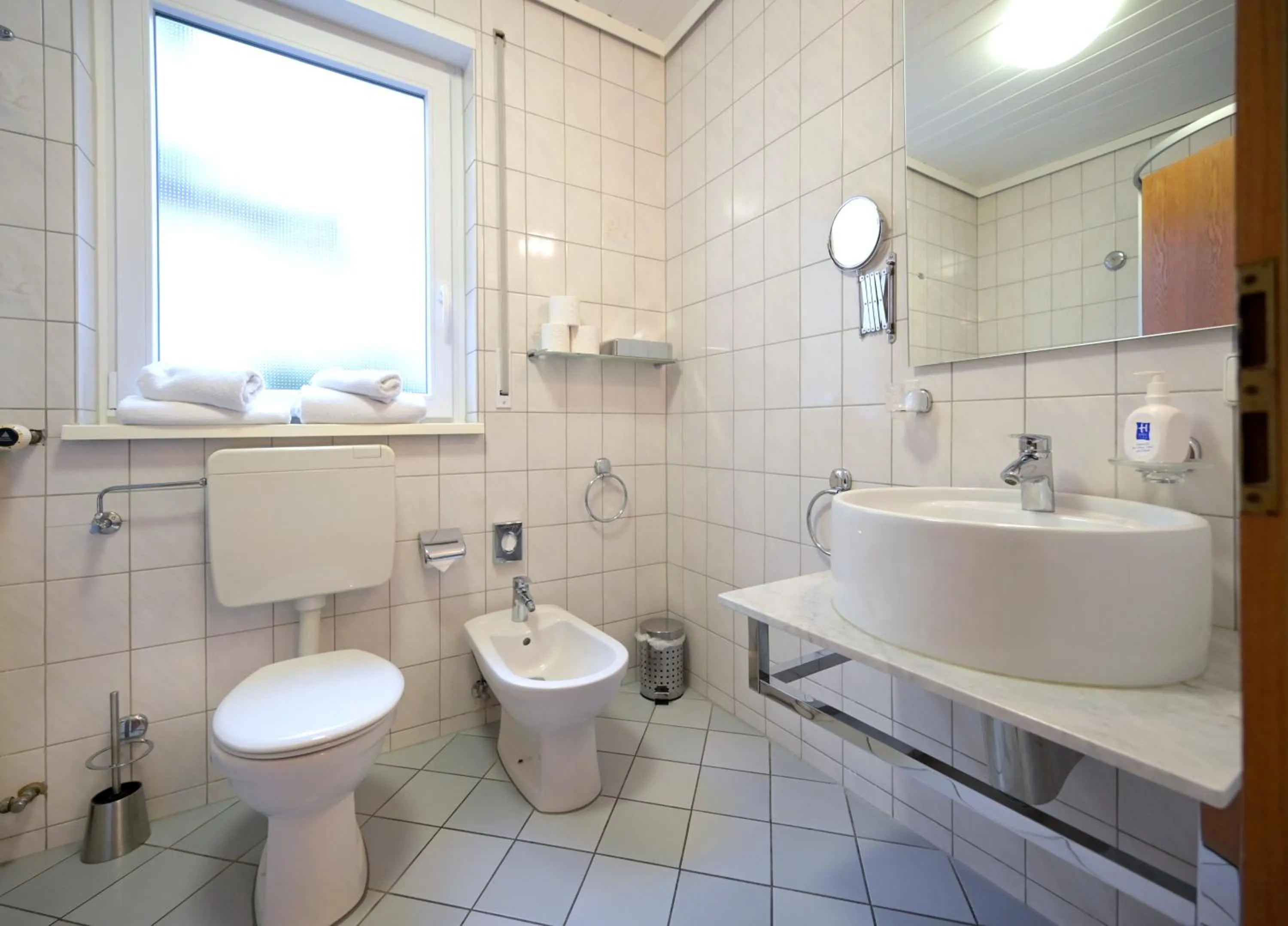 Bathroom in Hotel & Living Am Wartturm - Hotel & Apartments