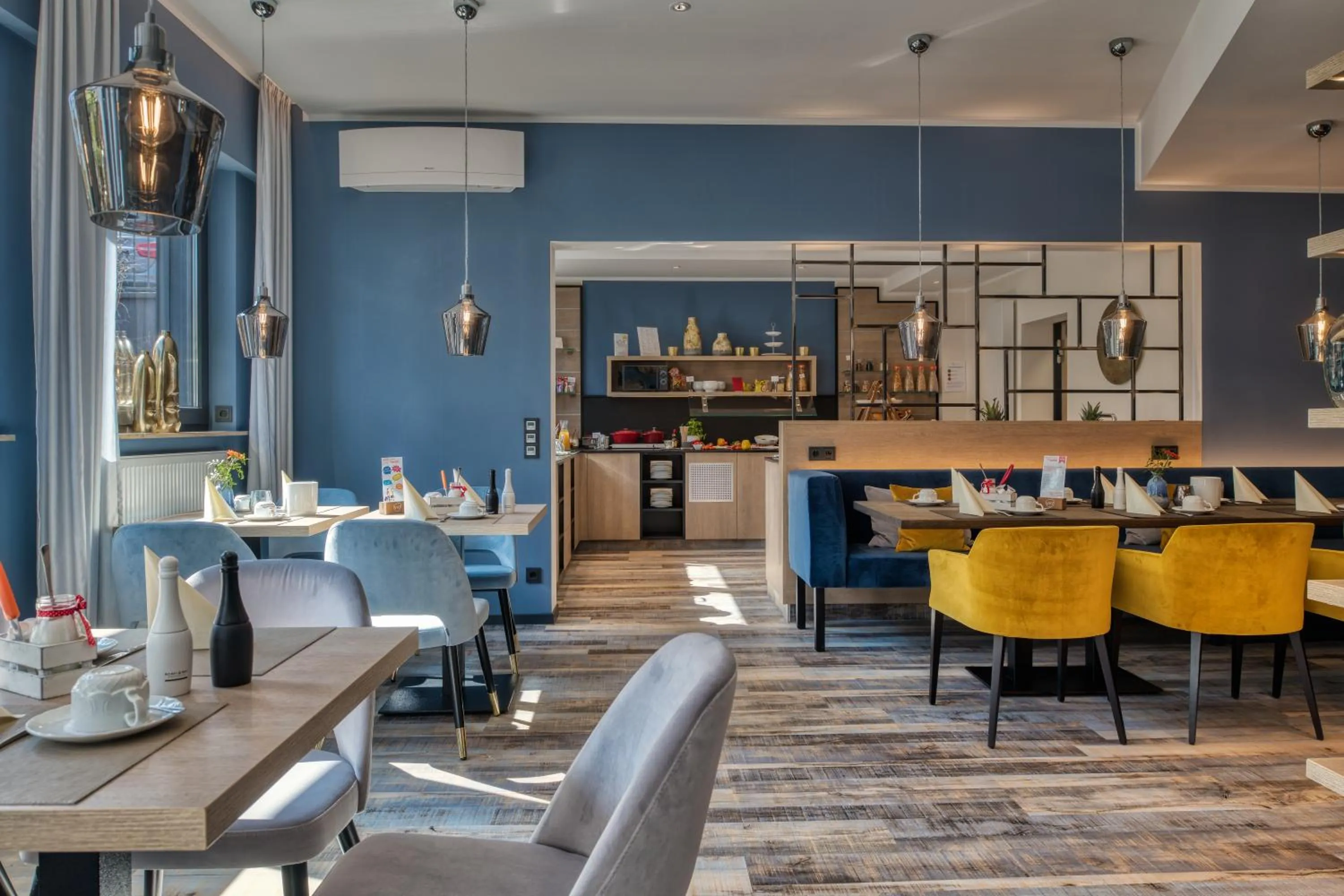 Restaurant/places to eat in Hotel & Living Am Wartturm - Hotel & Apartments