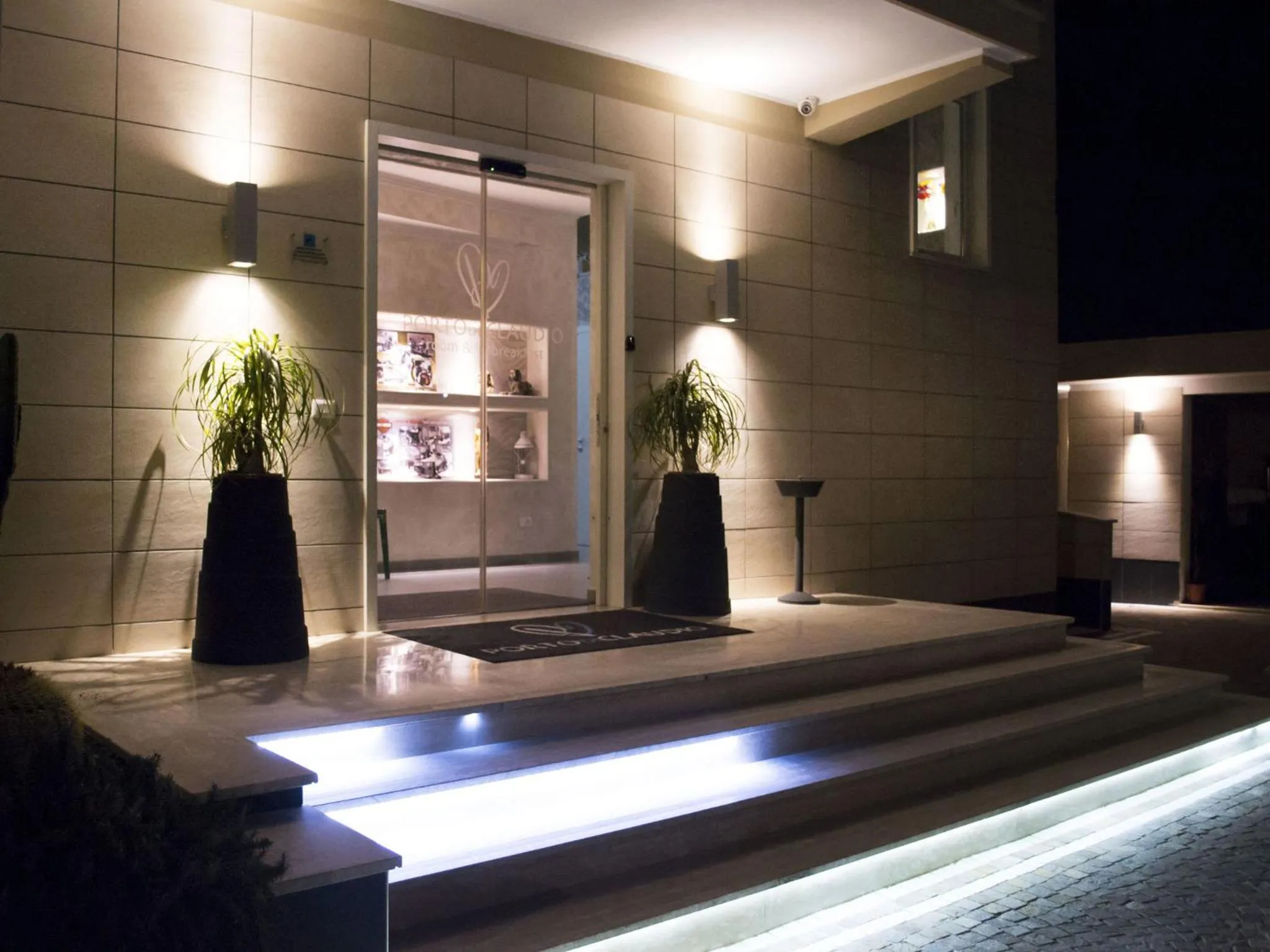 Inner courtyard view in Porto Di Claudio