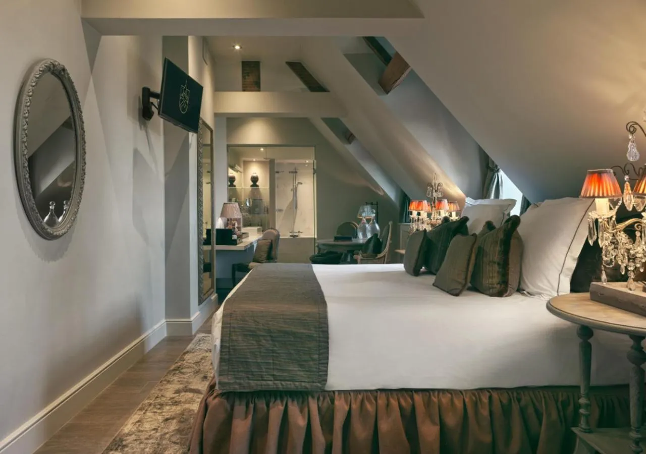 Photo of the whole room, Bed in Kasteel van Ordingen