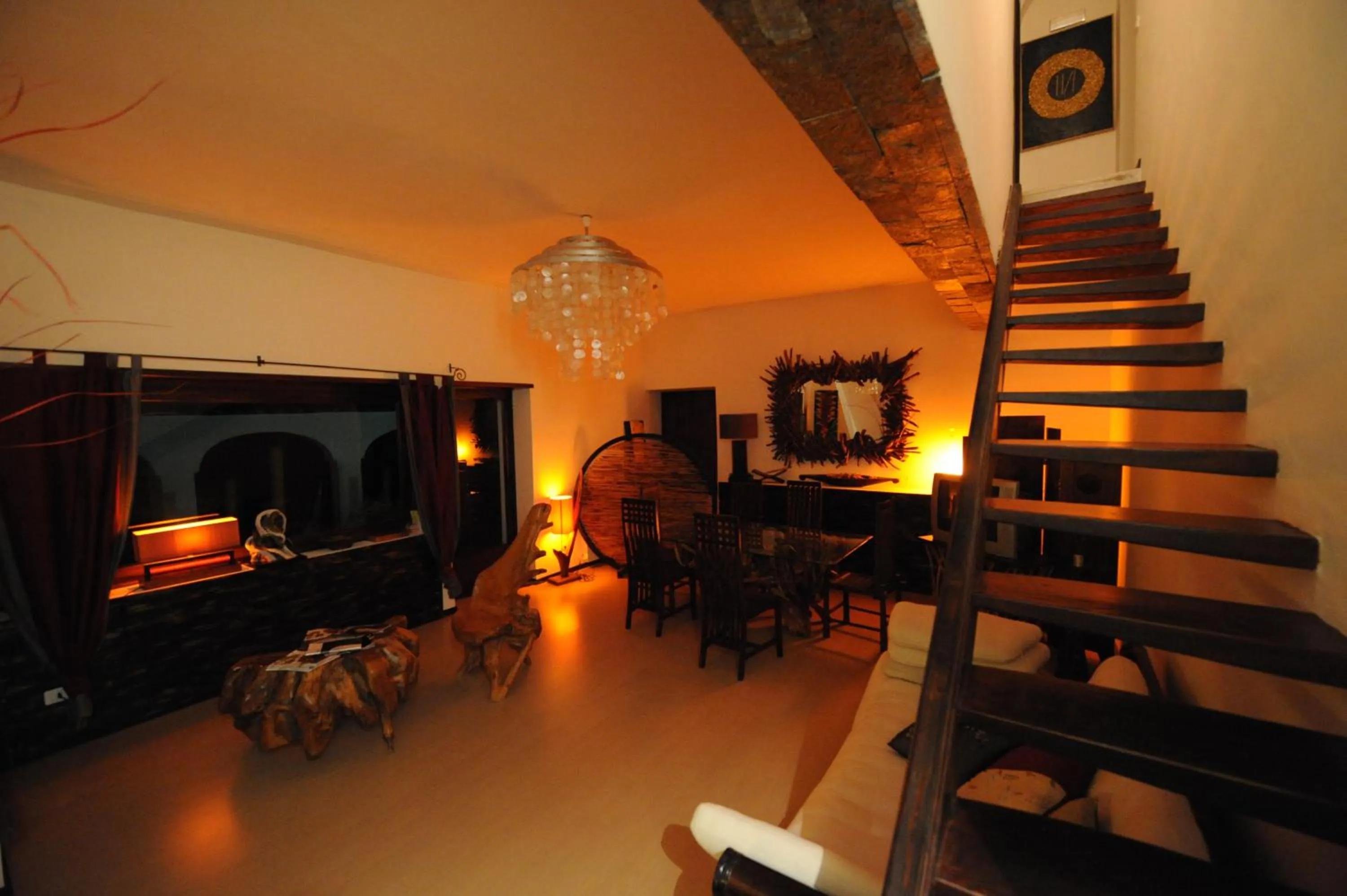 Communal lounge/ TV room in Claro De Lua Circeo B&B