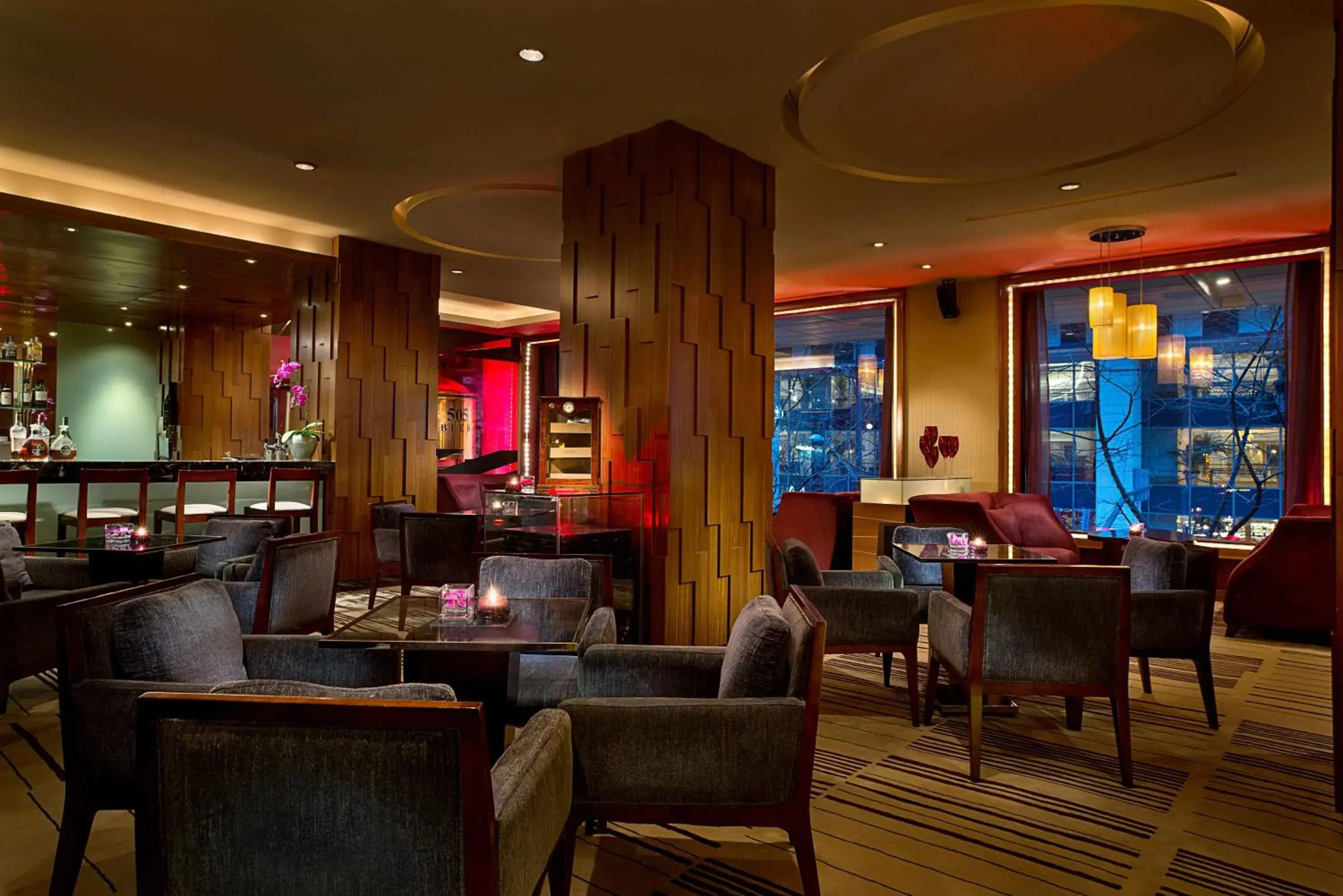 Lounge or bar in Radisson Collection Hyland Shanghai Lounge or bar in Radisson Collection Hyland Shanghai