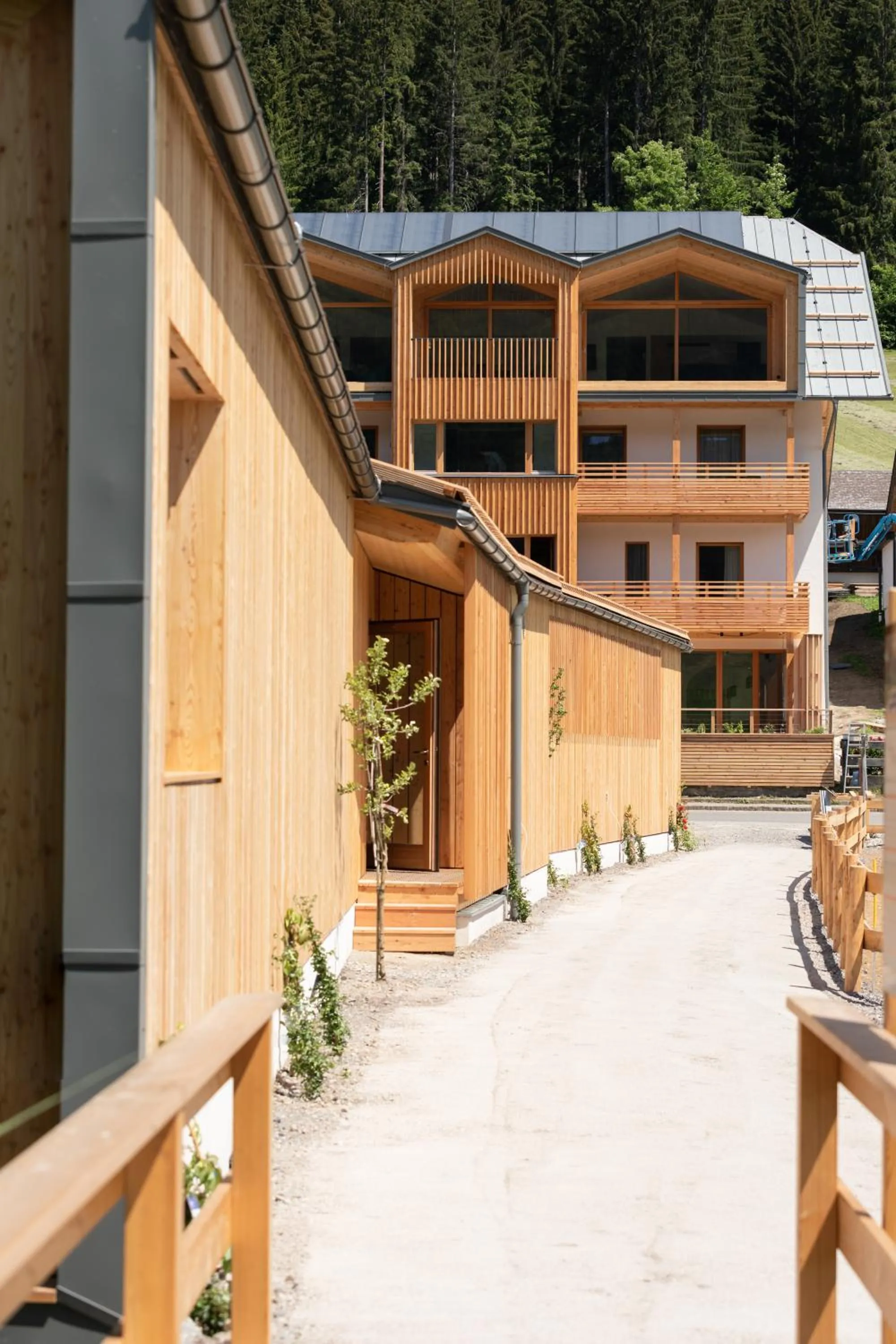 Facade/entrance in Hotel Neusacherhof