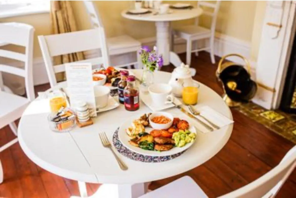 Food and drinks in Abbotsleigh of Whitby