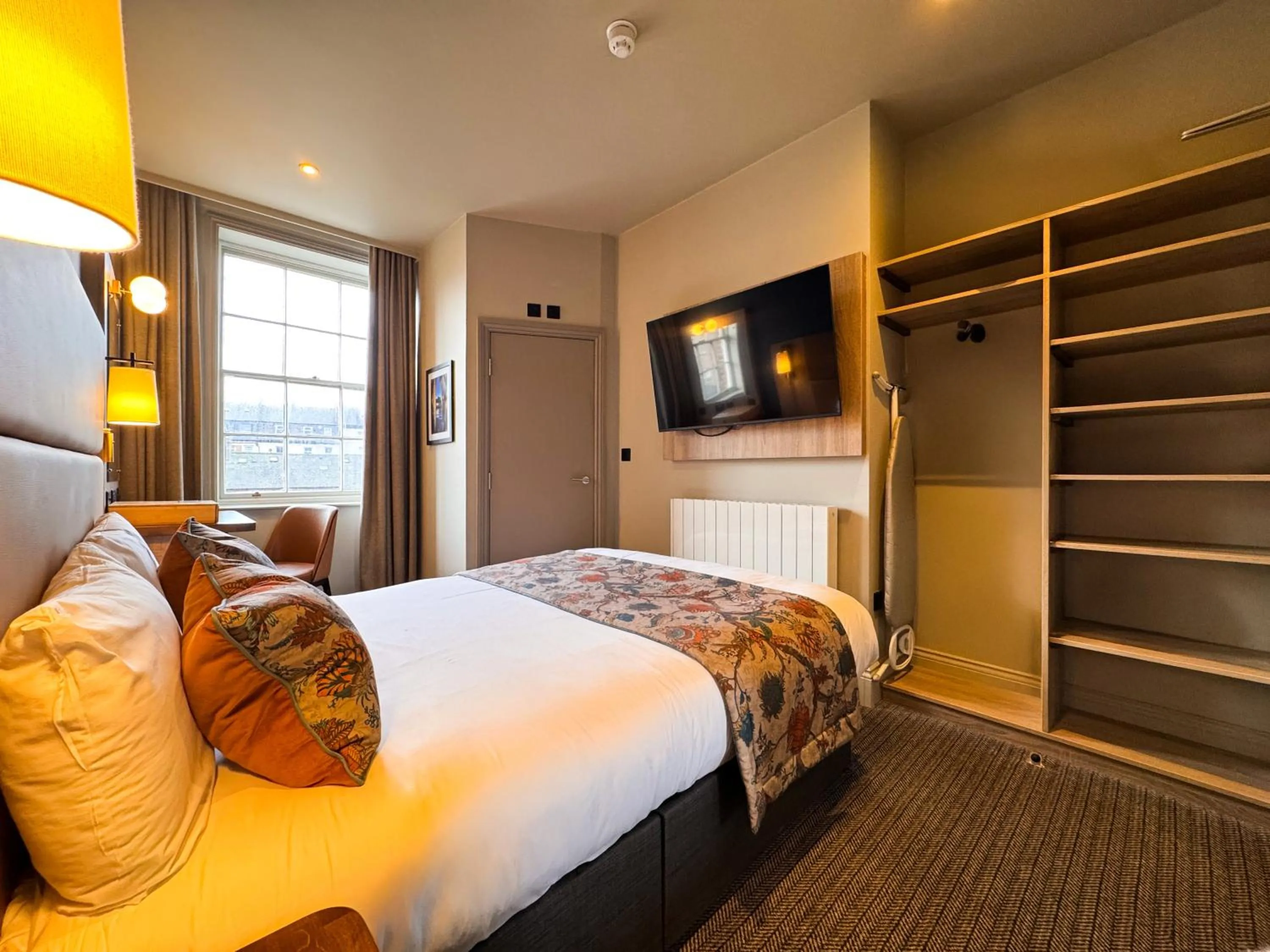 Bedroom, Bed in Royal Whitby