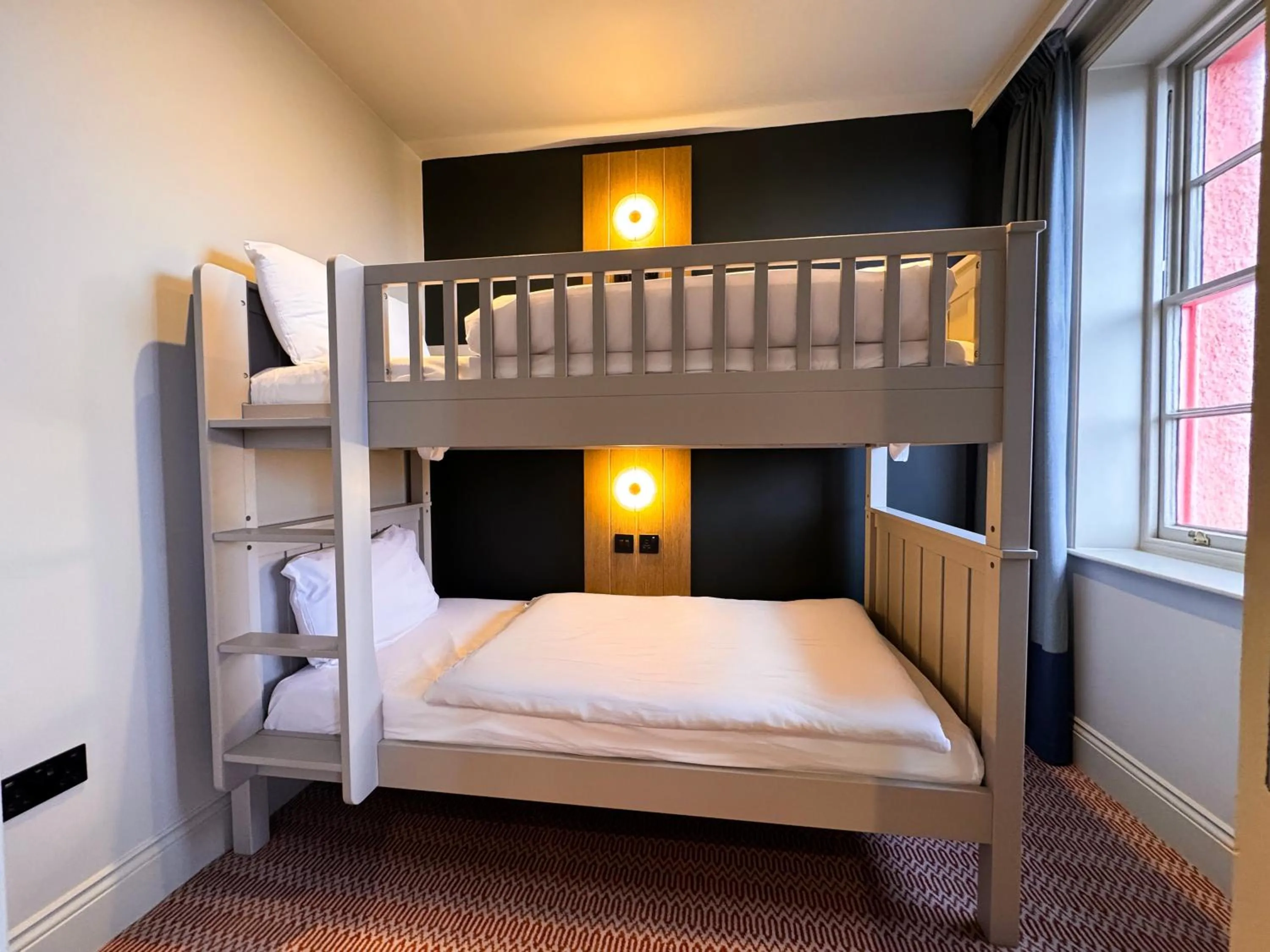 Bedroom, Bed in Royal Whitby