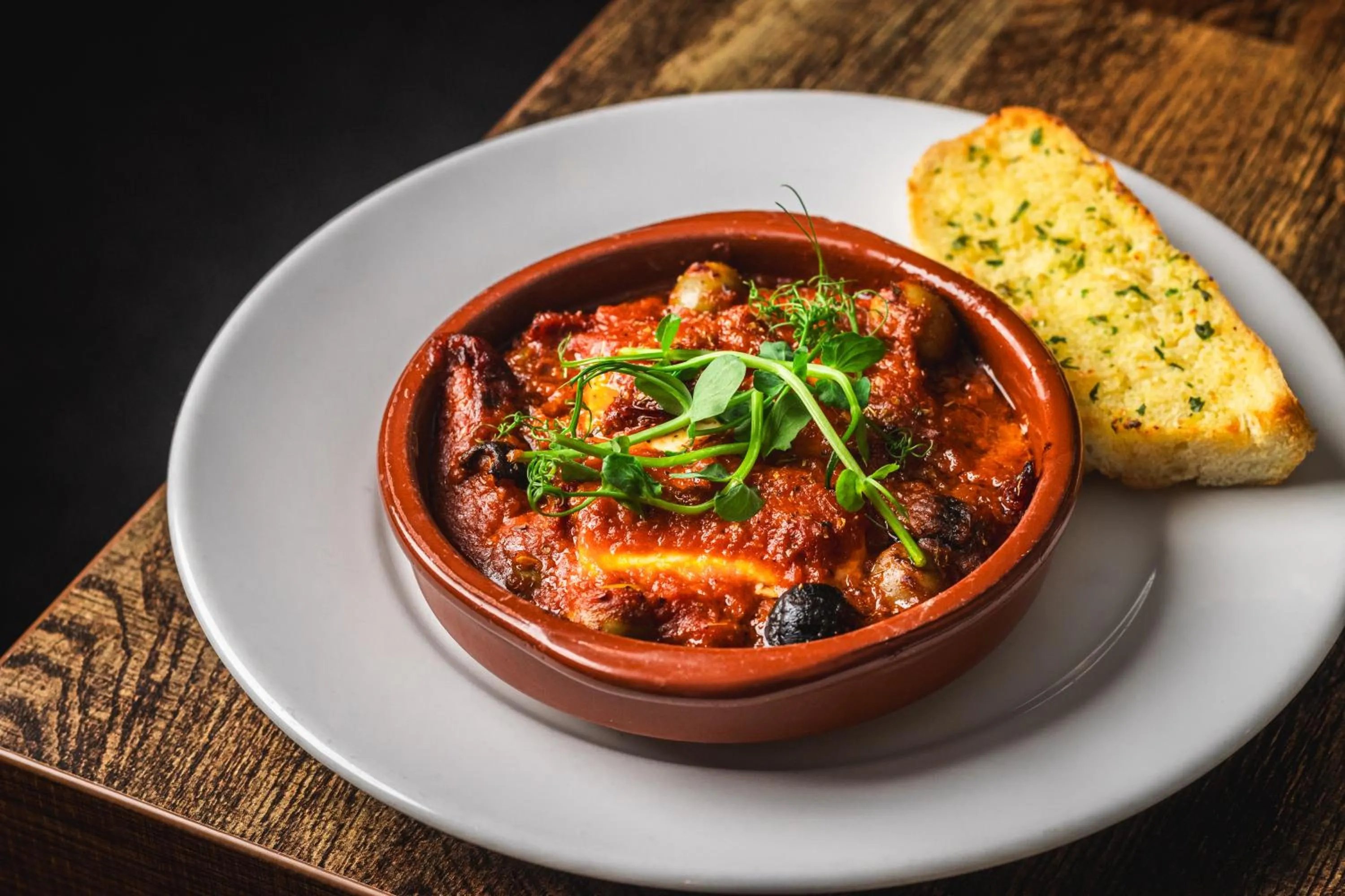 Food and drinks in Seacote Hotel